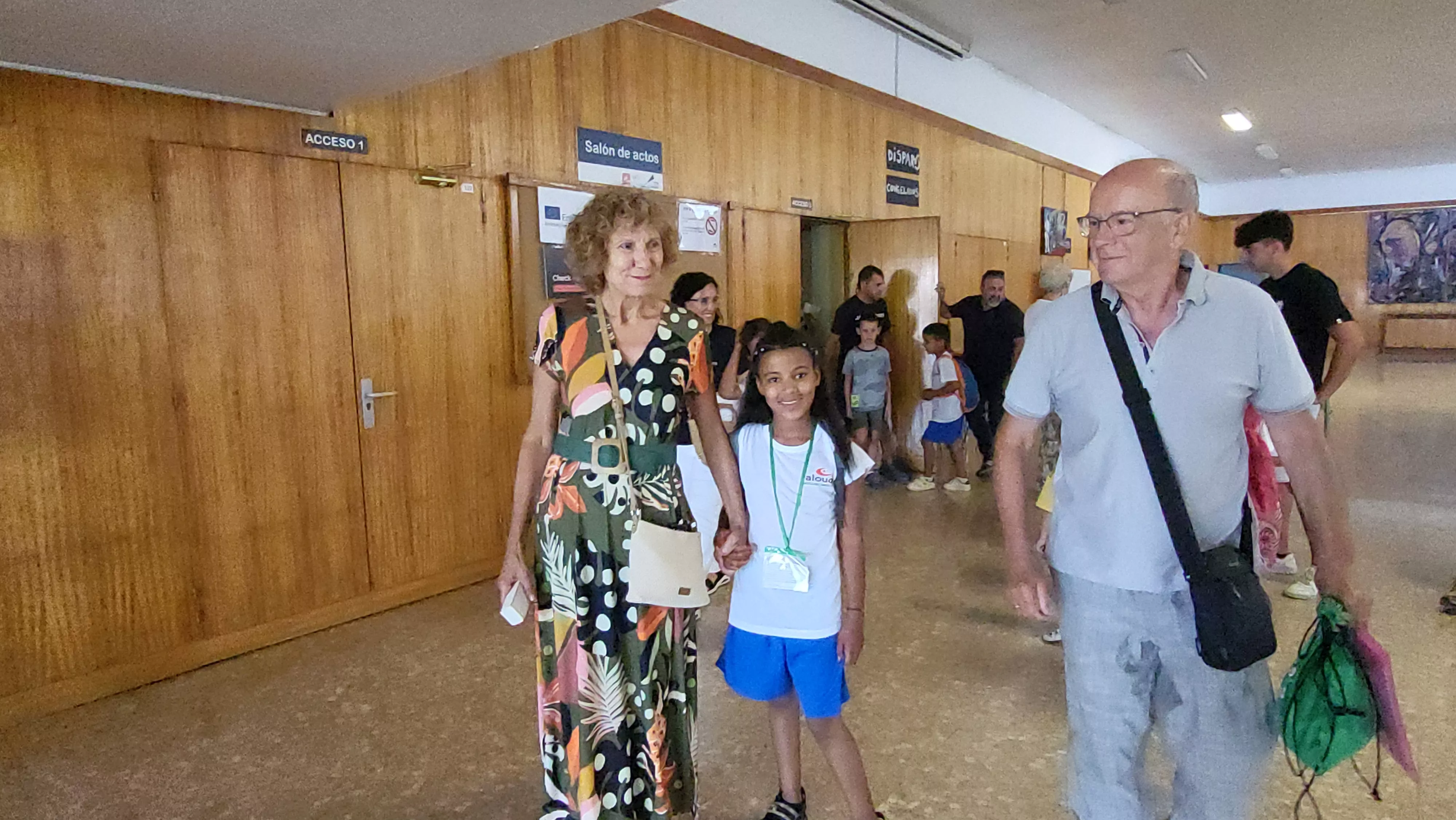 Recepción de los 41 niños y niñas saharauis del programa Vacaciones en paz de Alouda. Foto Mercedes Manterola