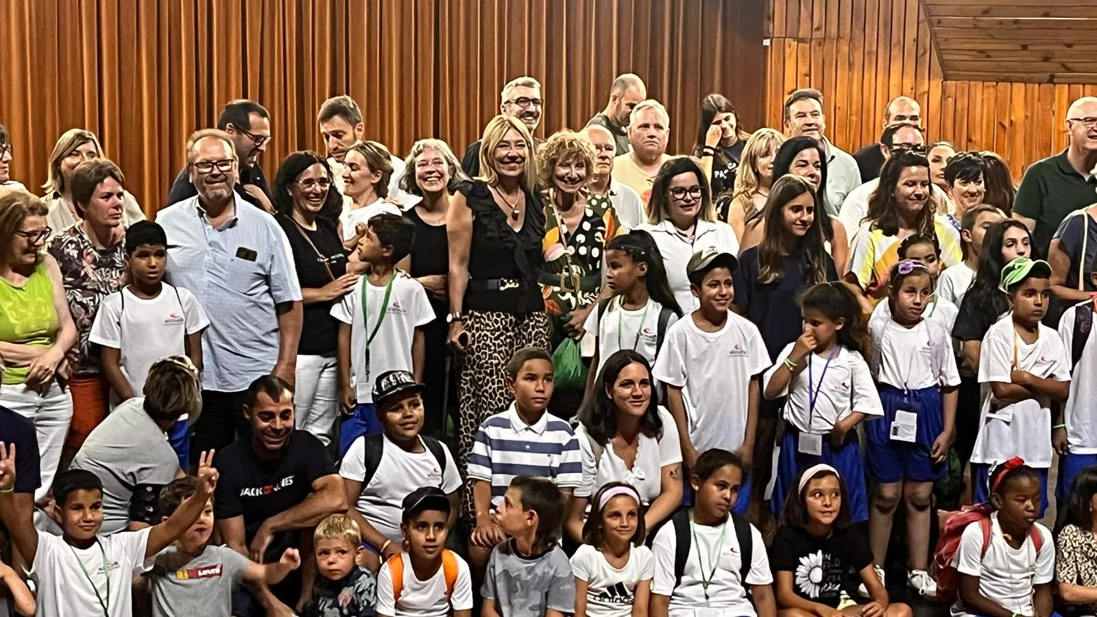 Recepción de los 41 niños y niñas saharauis del programa Vacaciones en paz de Alouda. Foto Mercedes Manterola