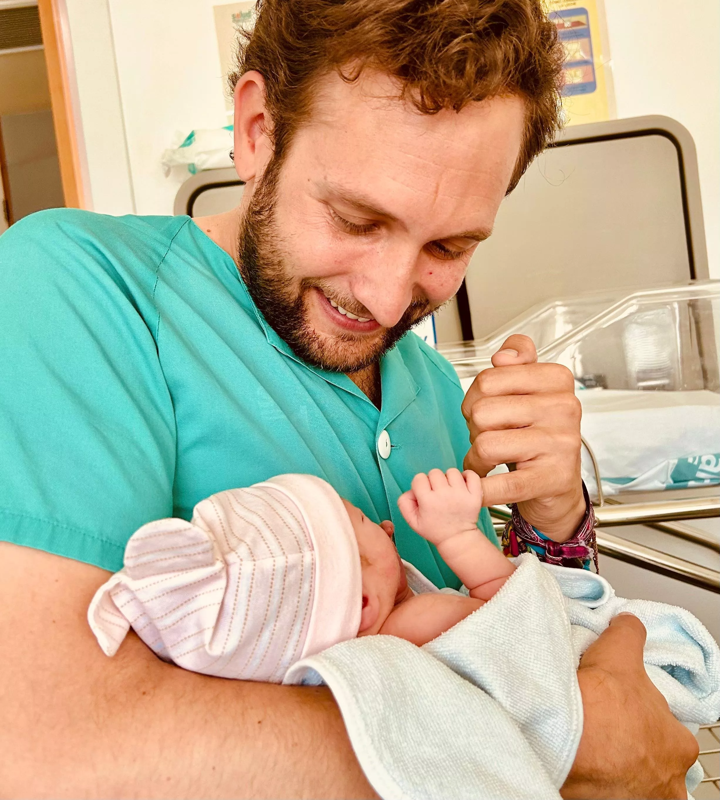 Isaac Claver con Julia