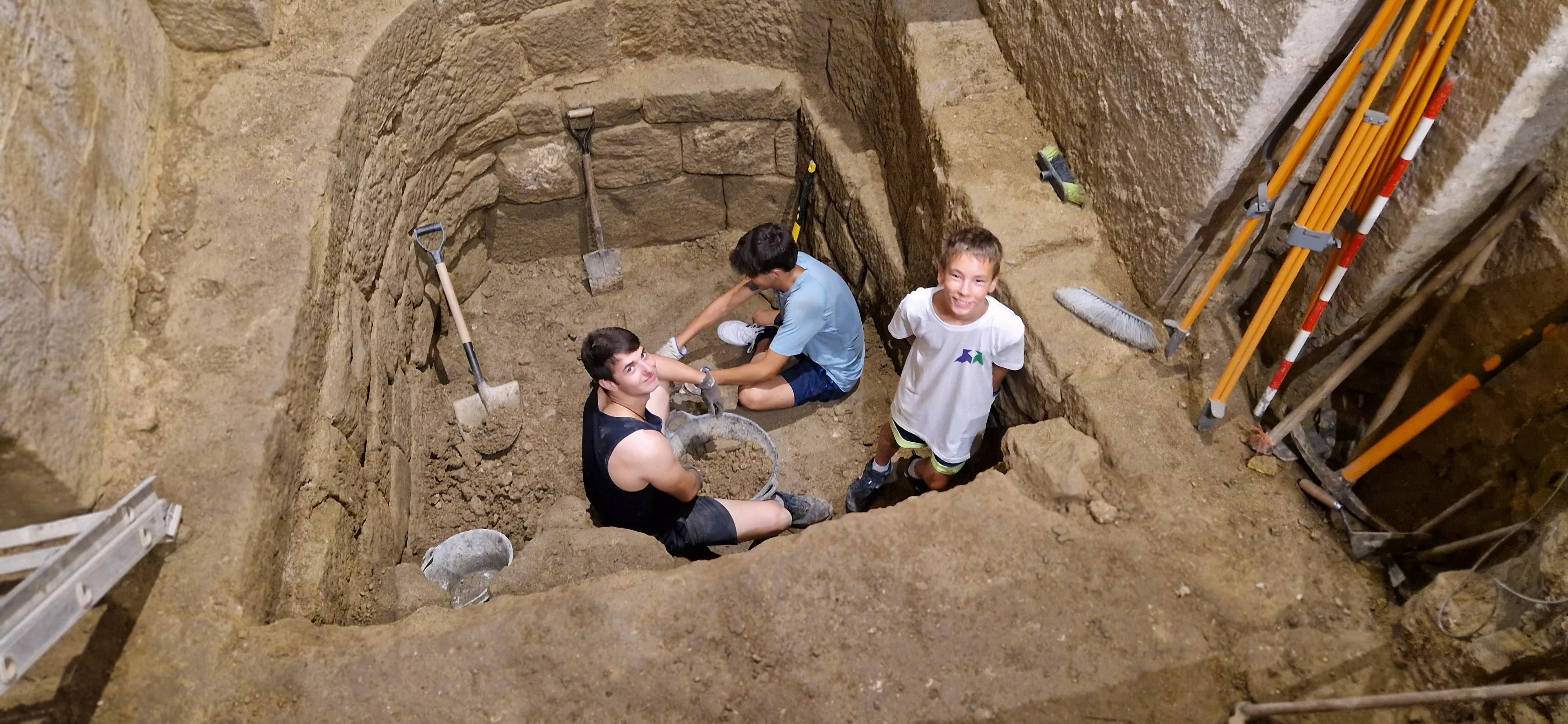 Campo de trabajo en San Pedro el Viejo. Foto Myriam Martínez
