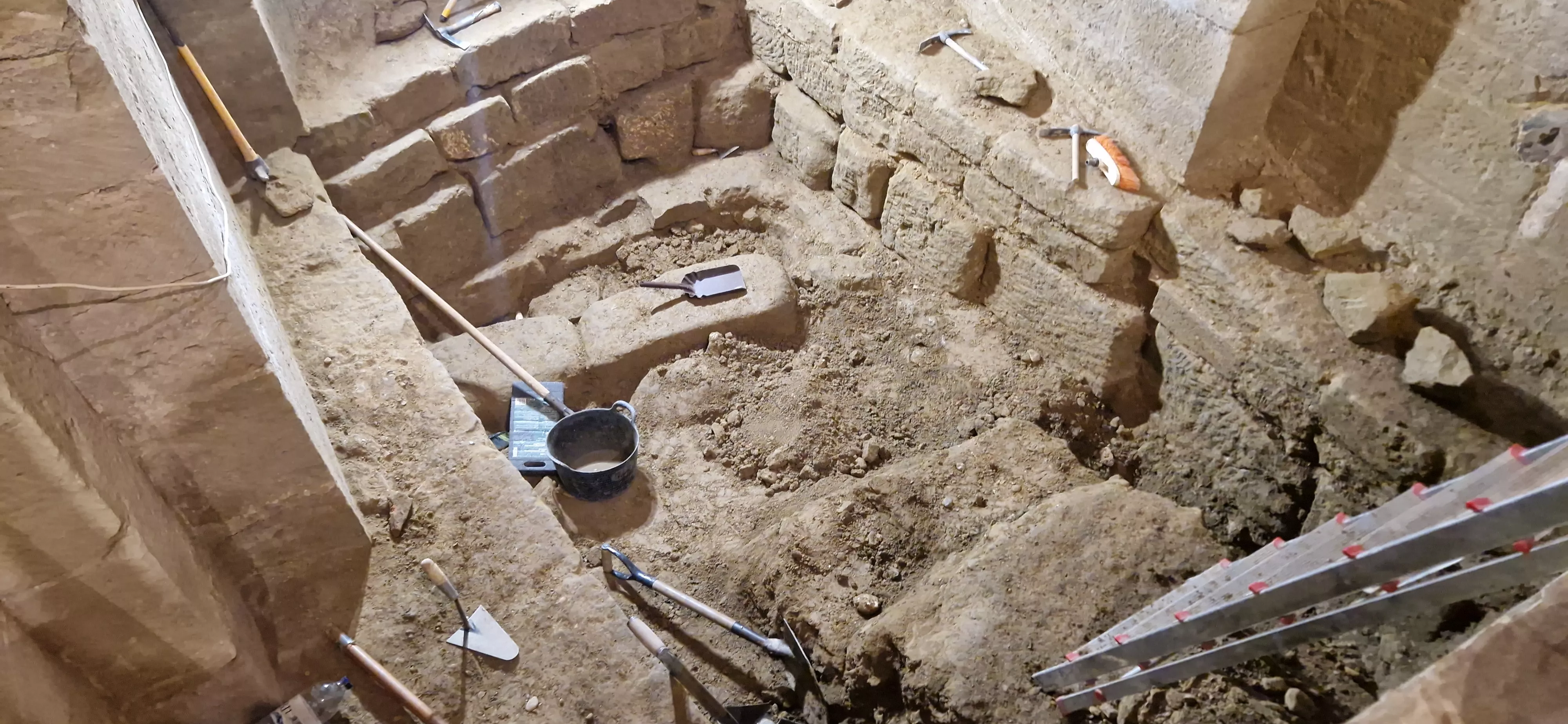 Campo de trabajo en San Pedro el Viejo. Foto Myriam Martínez