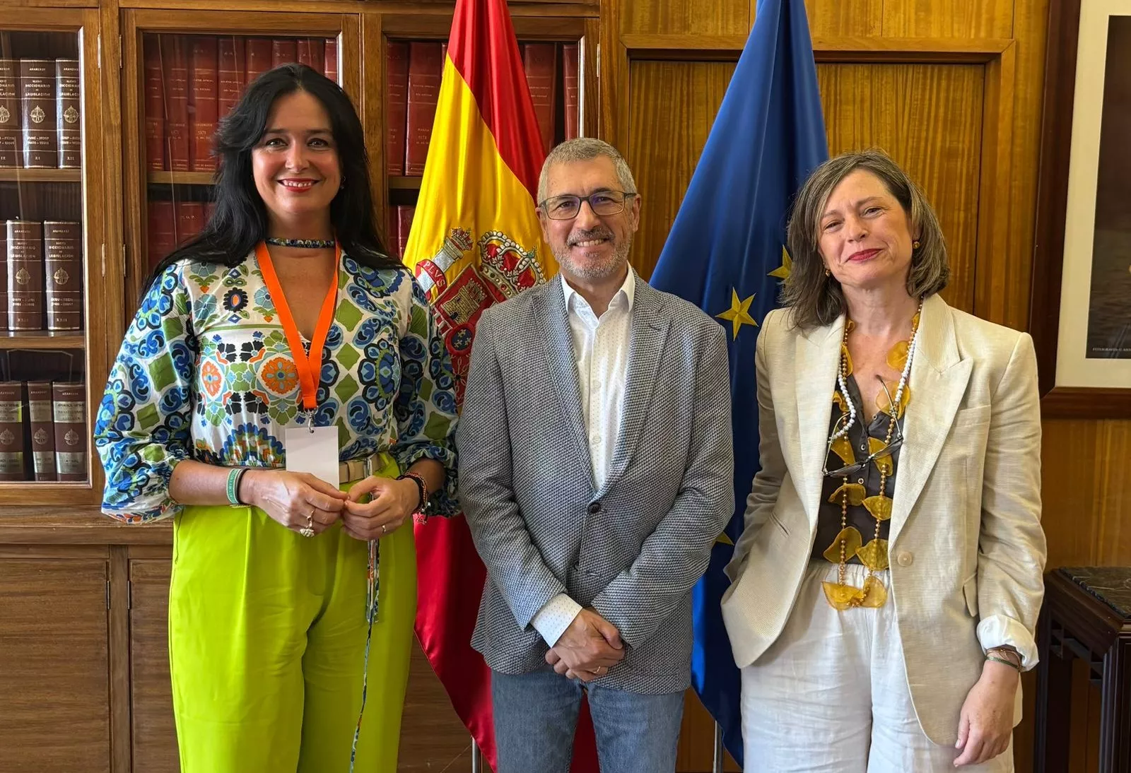 Lorena Orduna, Hugo Morán y María Dolores Pascual han abordado el abastecimiento de Huesca.