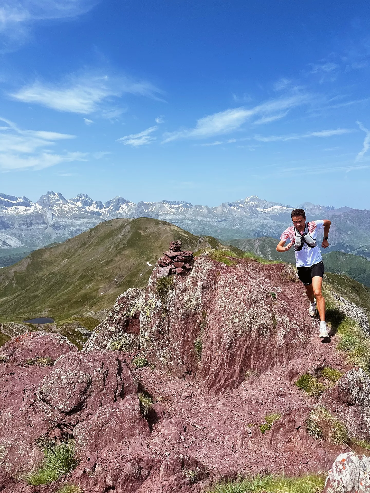 El jaqués Dani Osanz forma parte del equipo Adidas Terrex y estará en el Mundial de Canfranc.