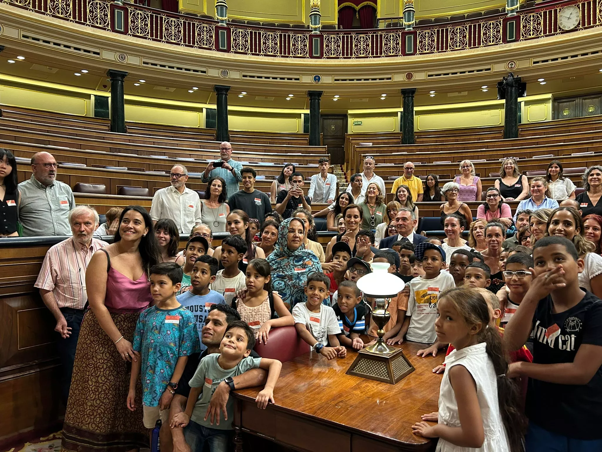 Recepción en el Congreso a los niños del programa "Vacaciones en paz".