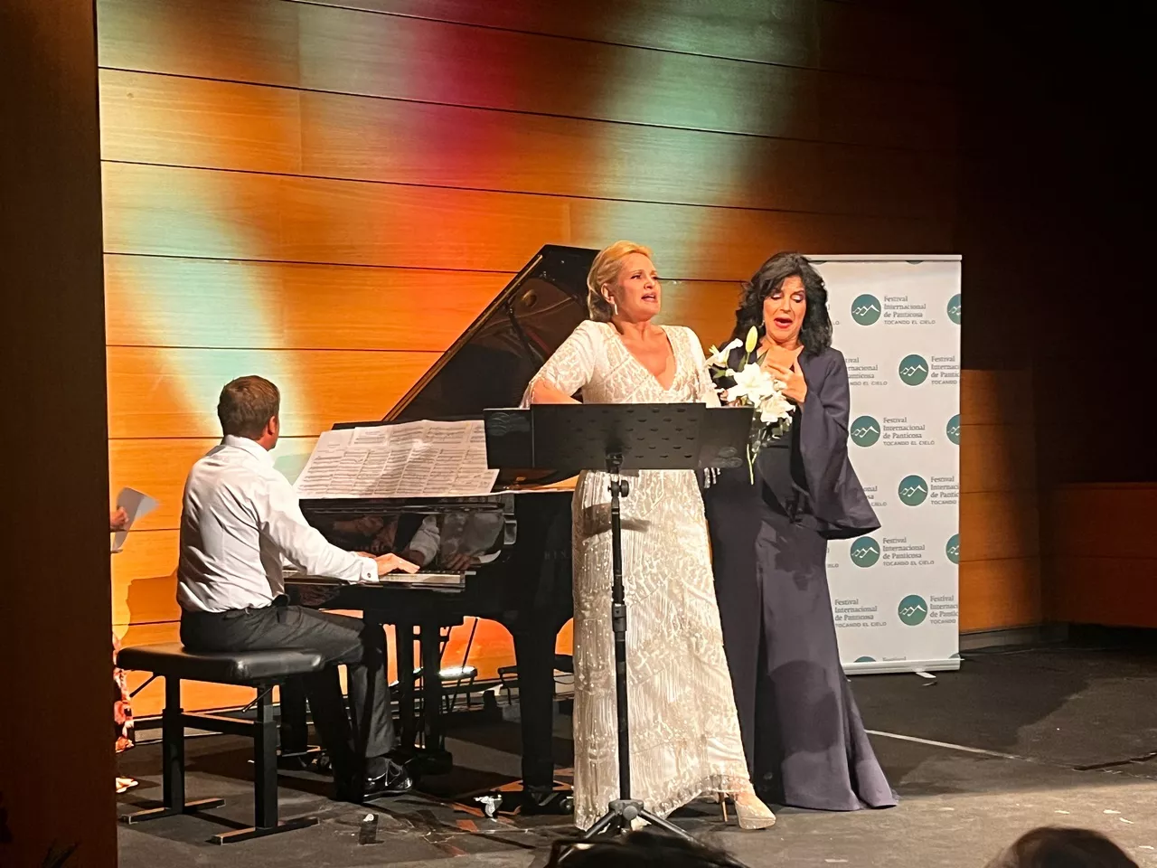 Ainhoa Arteta y Nancy Fabiola Herrera en el Festival Tocando el Cielo del Balneario de Panticosa