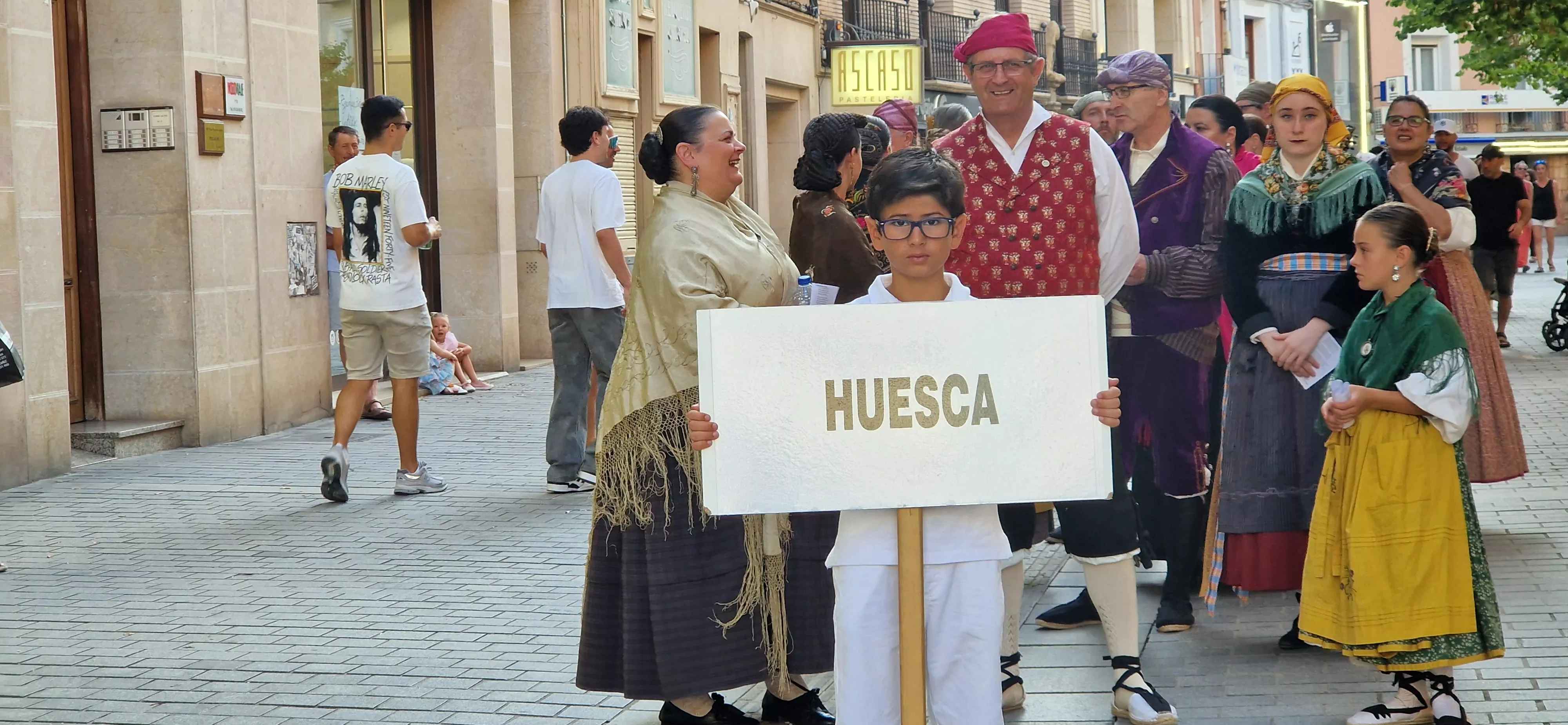 Festival Folclórico Castillo de Montearagón. Foto Myriam Martinez 
