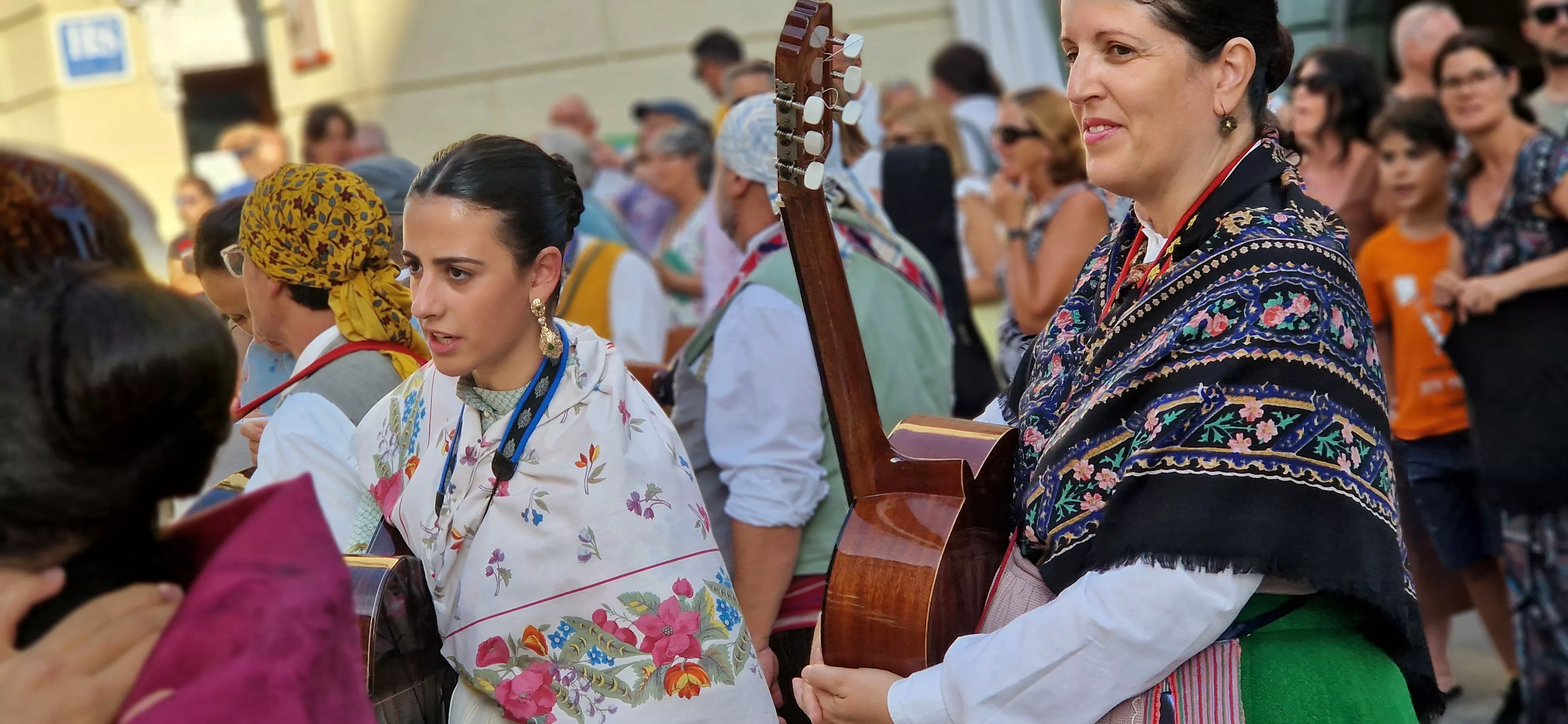 Festival Folclórico Castillo de Montearagón. Foto Myriam Martinez 