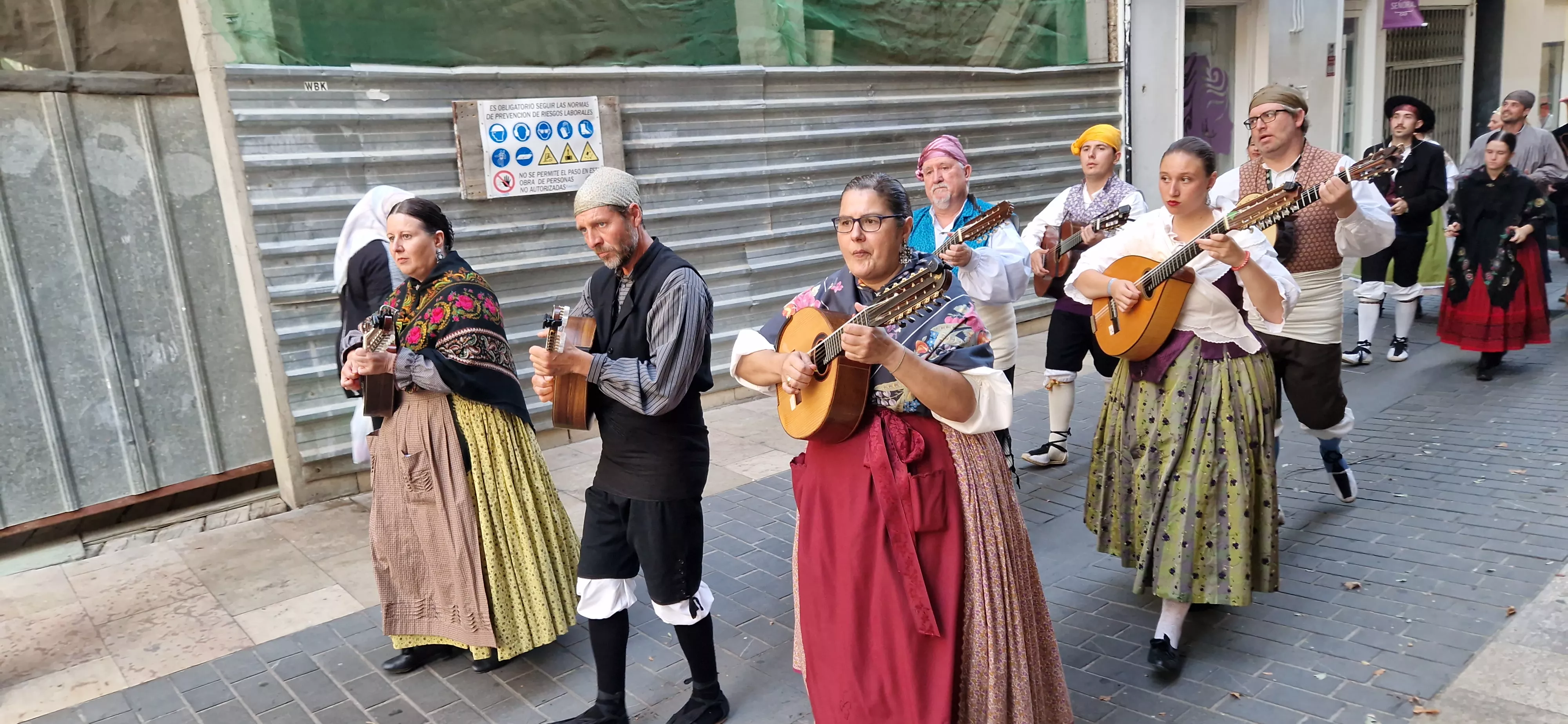 Festival Folclórico Castillo de Montearagón. Foto Myriam Martinez 
