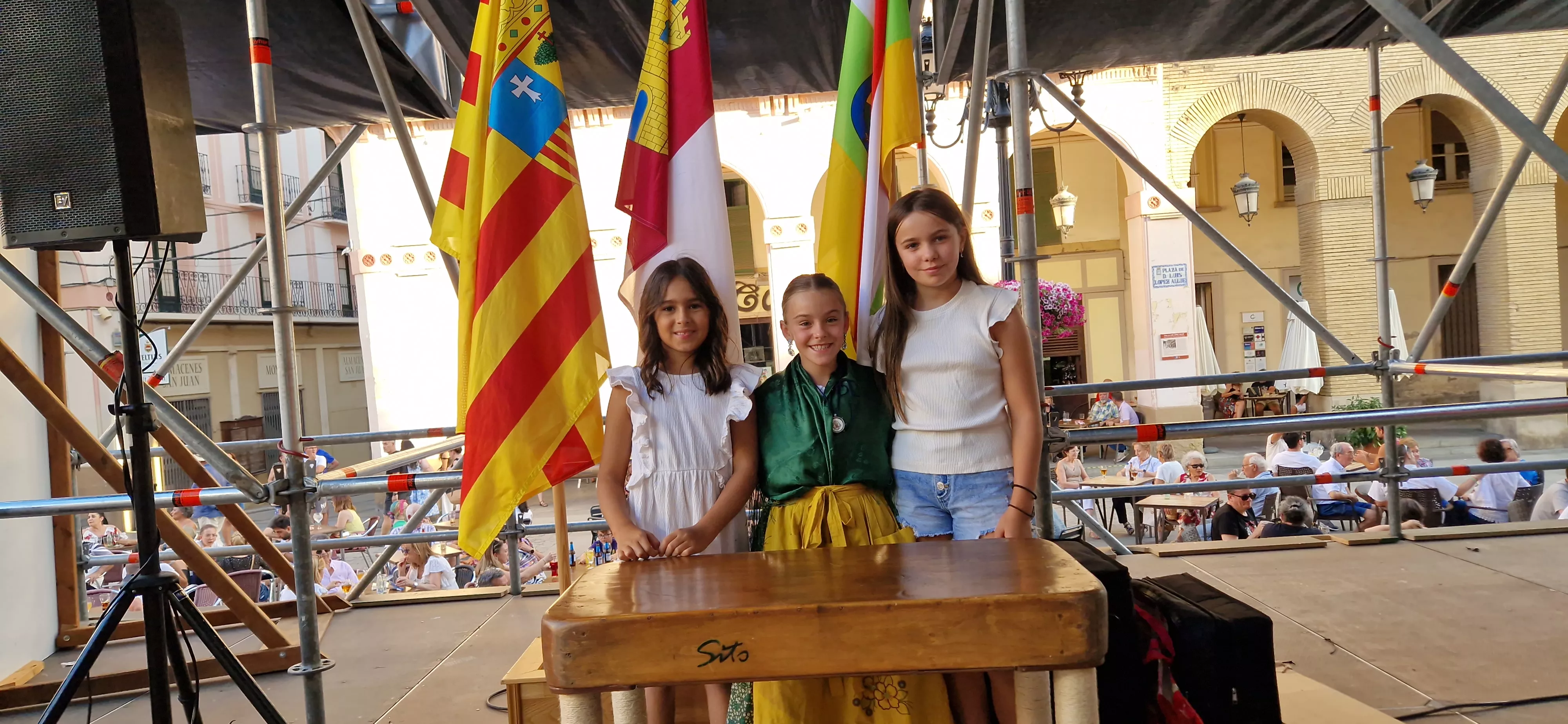 Festival Folclórico Castillo de Montearagón. Foto Myriam Martinez 