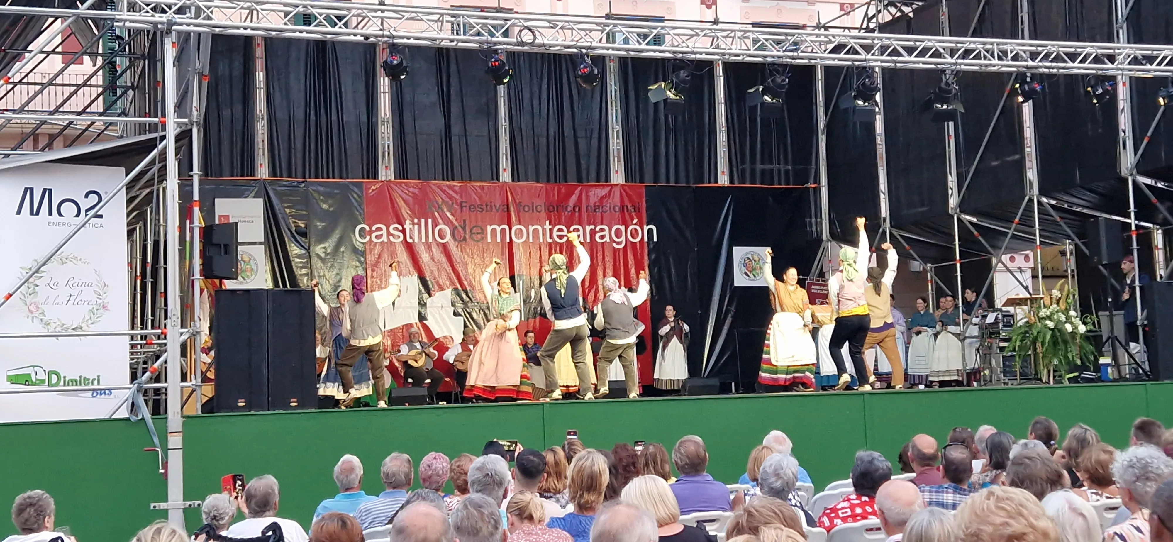 Festival Folclórico Castillo de Montearagón. Foto Myriam Martinez 