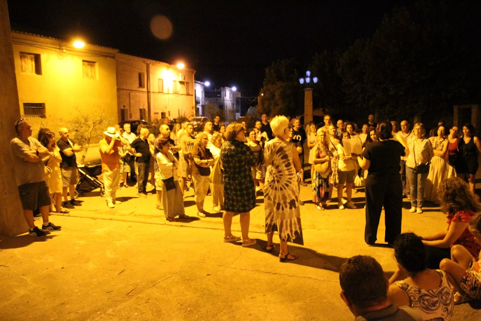 Un paseo por la historia de Sariñena con Gemma Grau Gallardo. Foto Carlos Neofato