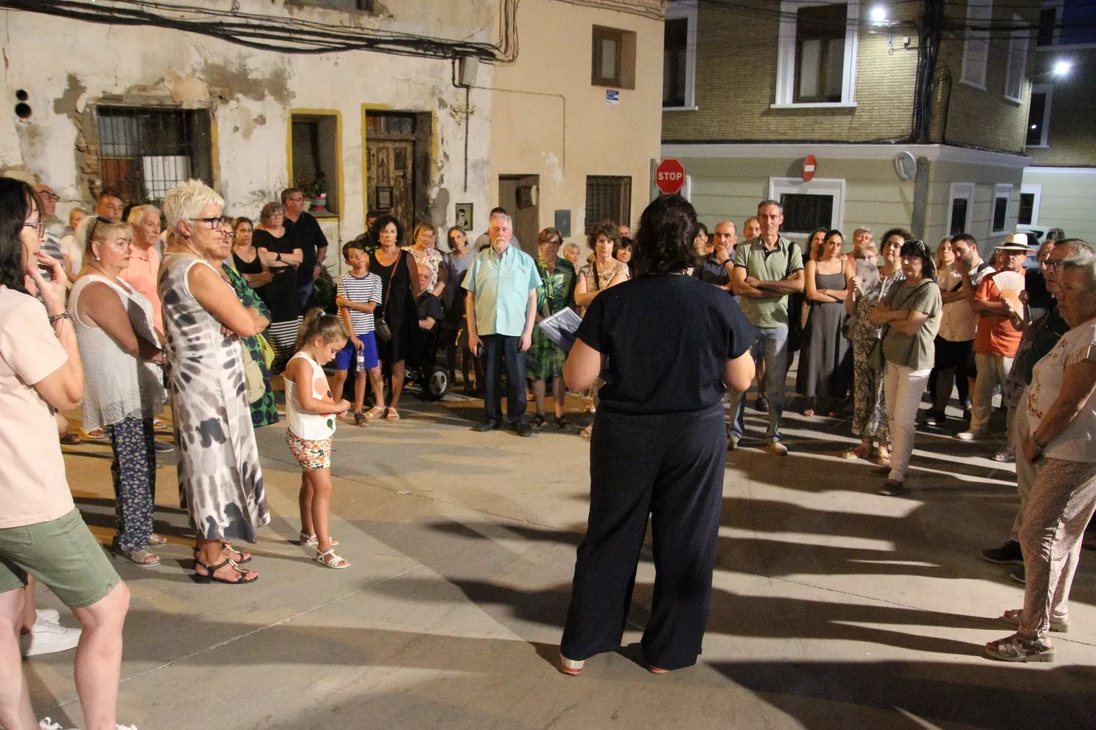 Un paseo por la historia de Sariñena con Gemma Grau Gallardo. Foto Carlos Neofato