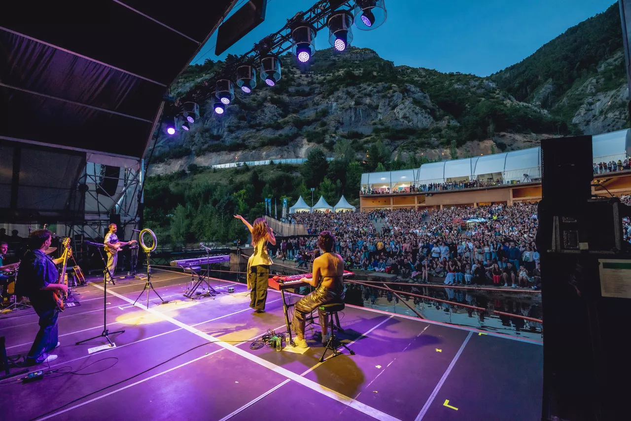 Actuación de Izaro en Pirineos Sur. Foto Jaime Oriz