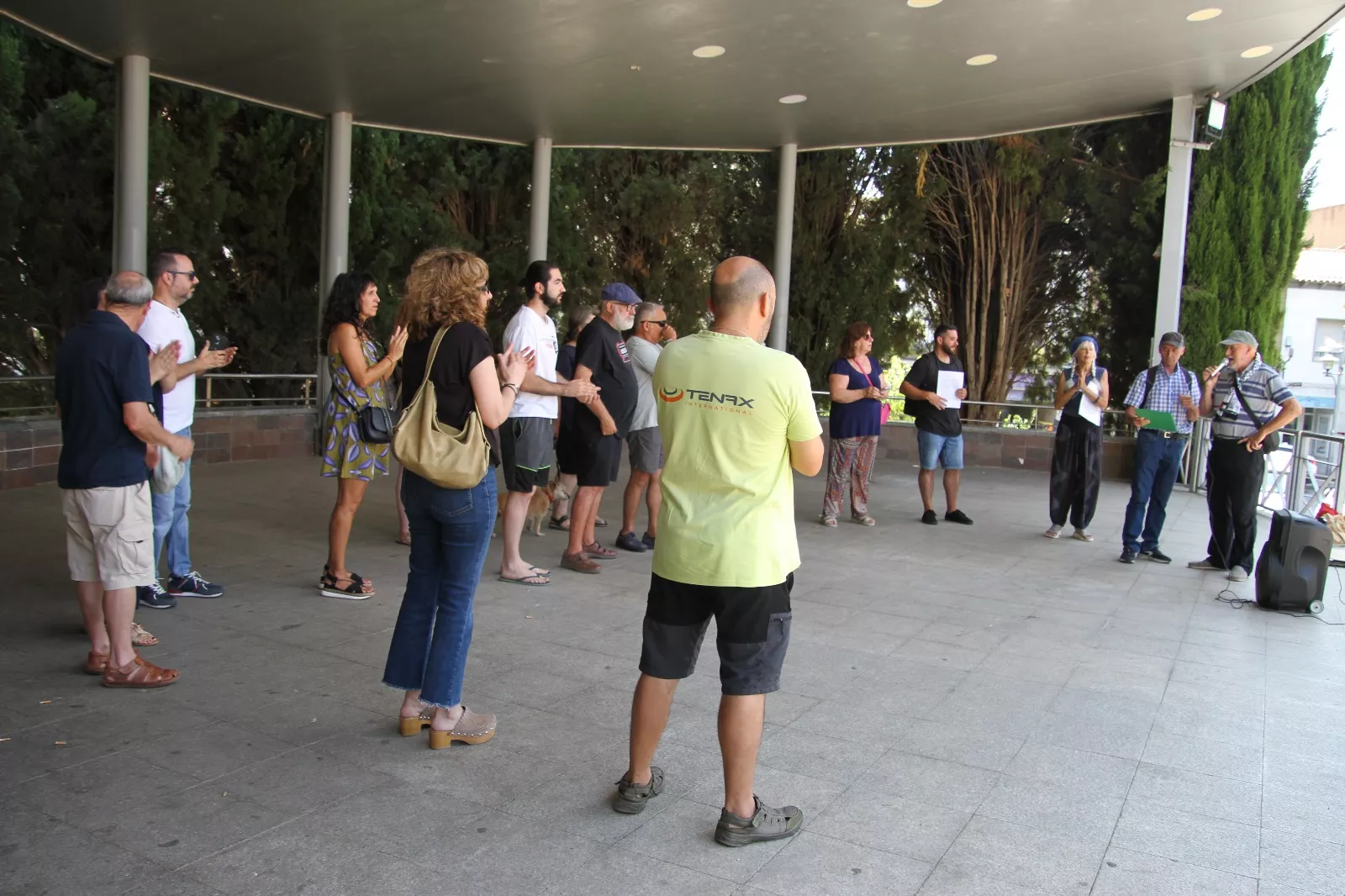 Concentración en Binéfar de apoyo a Palestina. Foto Carlos Neofato