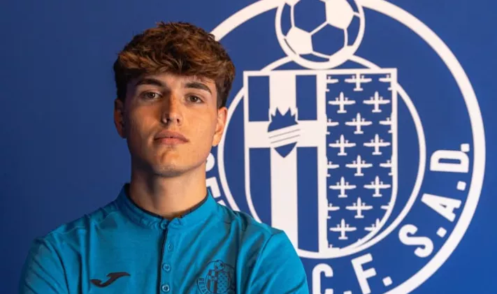 Peregrina deja el filial del Huesca