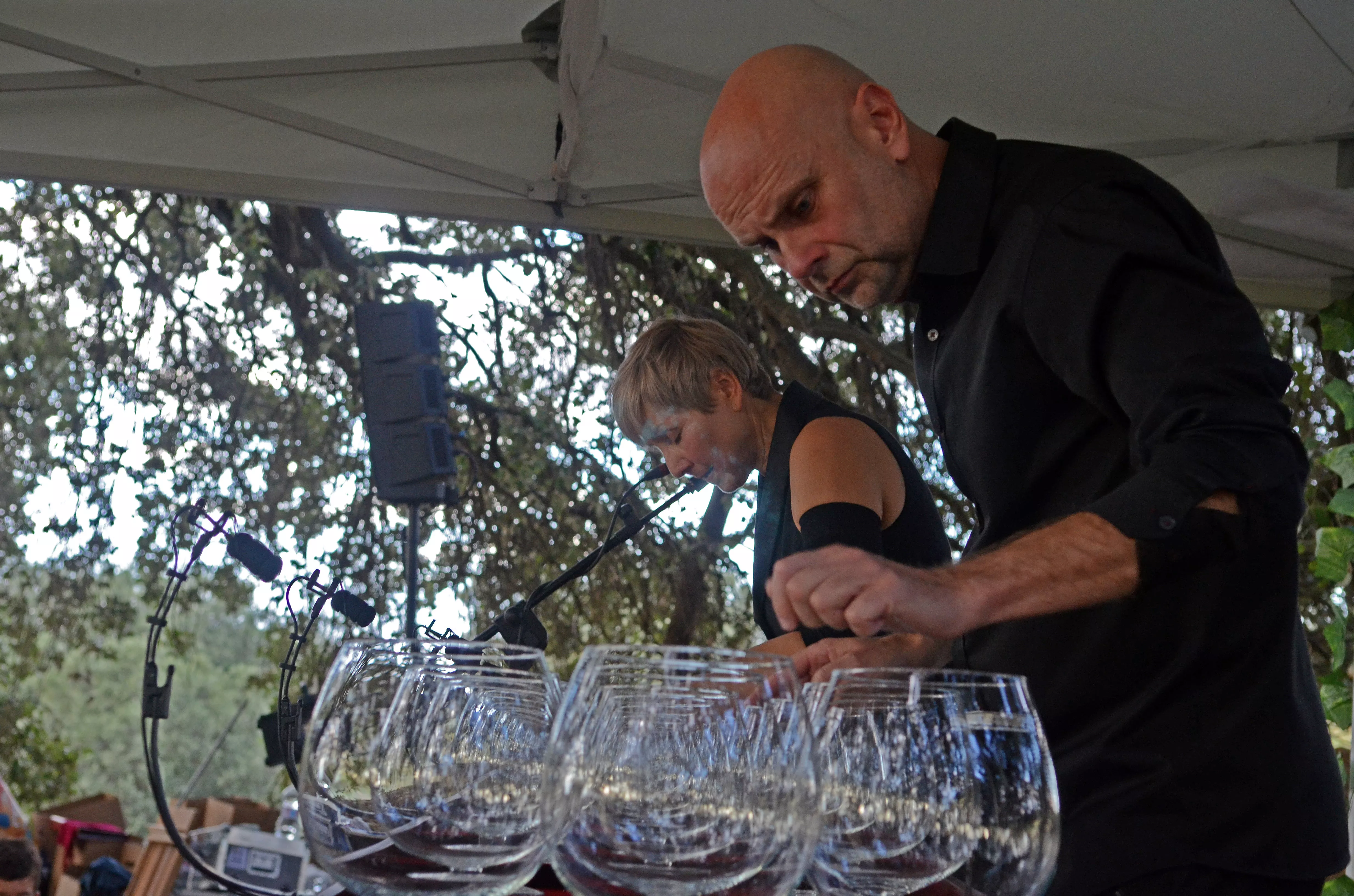 Glass Dúo en Pueyo de Santa Cruz dentro del Sonna