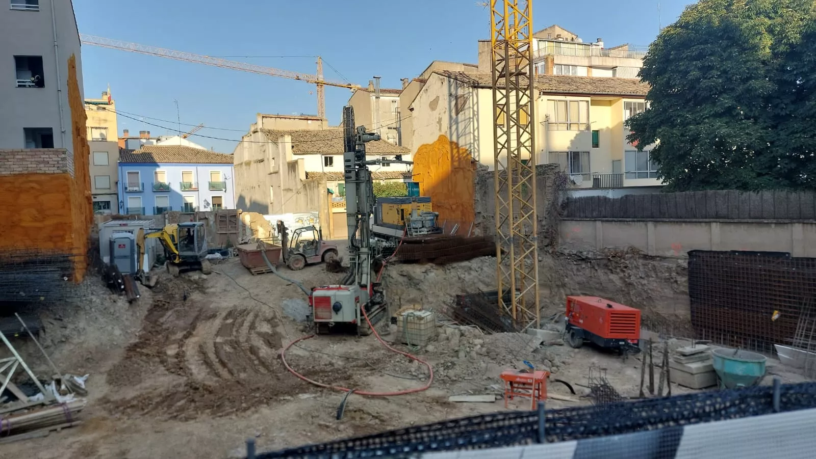 Excavaciones y trabajos en Residencial San Antonio, en pleno centro de Huesca