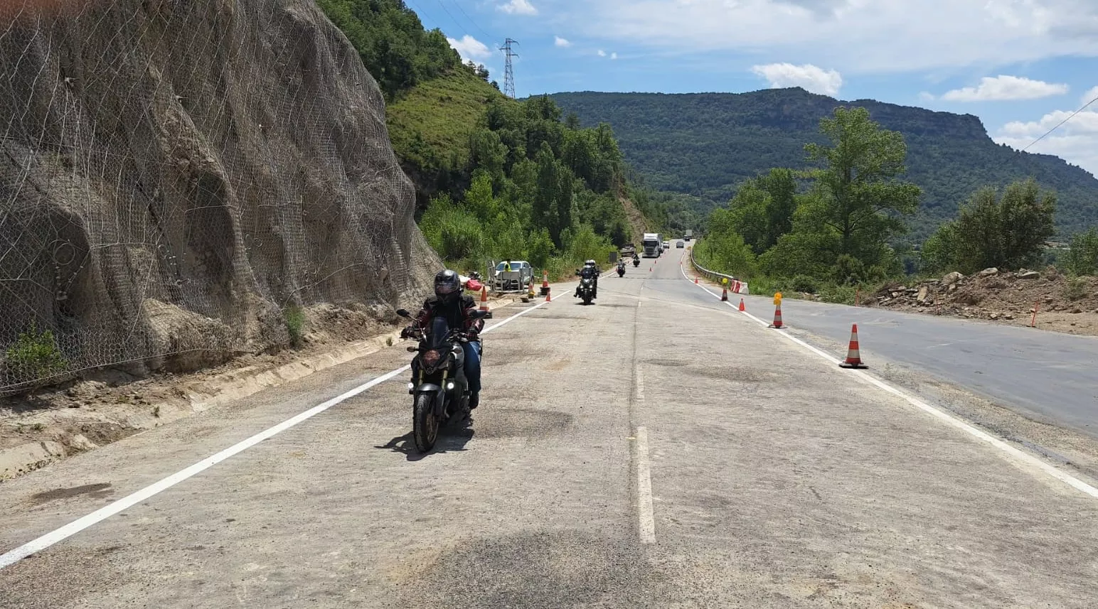 Reabierta la A-139 entre Santaliestra y Campo. Reabierta la A-139 entre Santaliestra y Campo.