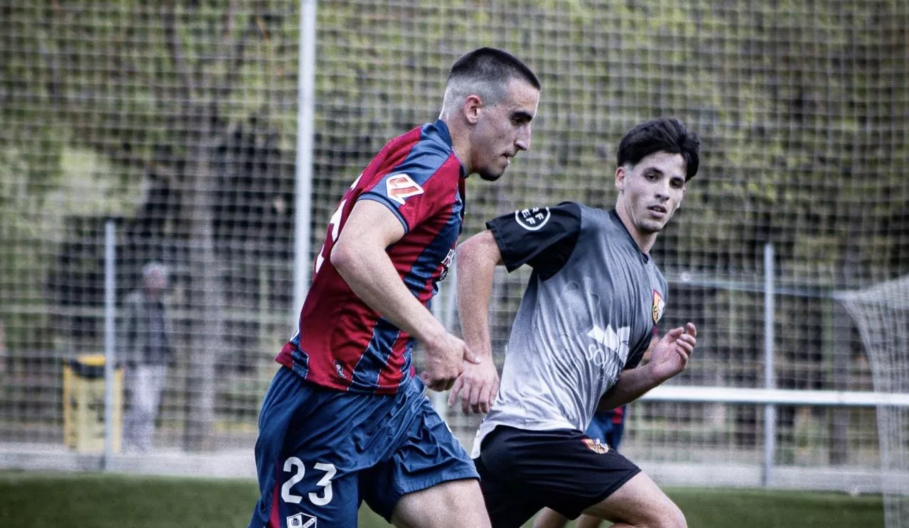 El Huesca cede a Raúl Alarcón al Barbastro
