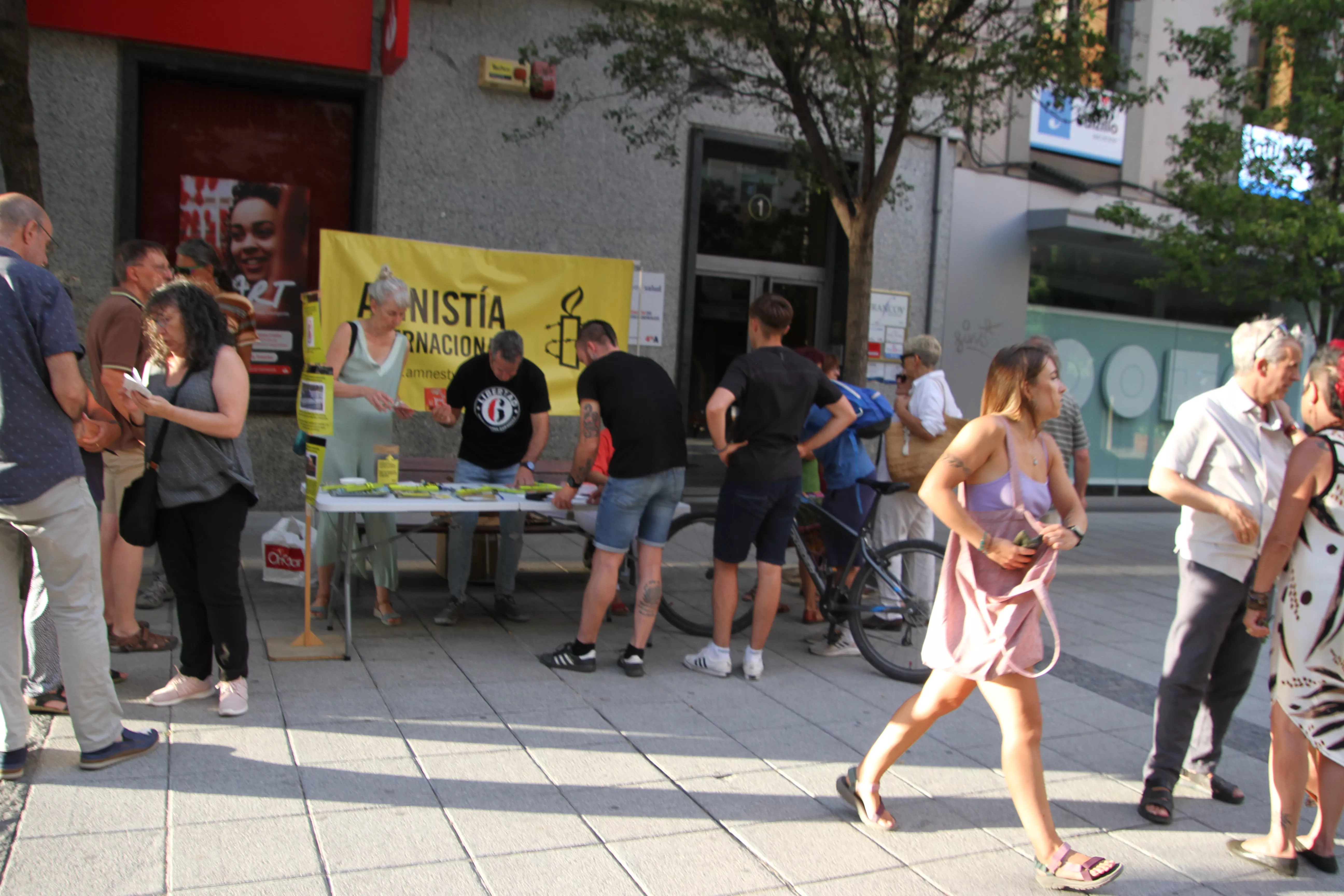 Acción solidaria con los 6 de Zaragoza en Huesca. Foto Carlos Neofato