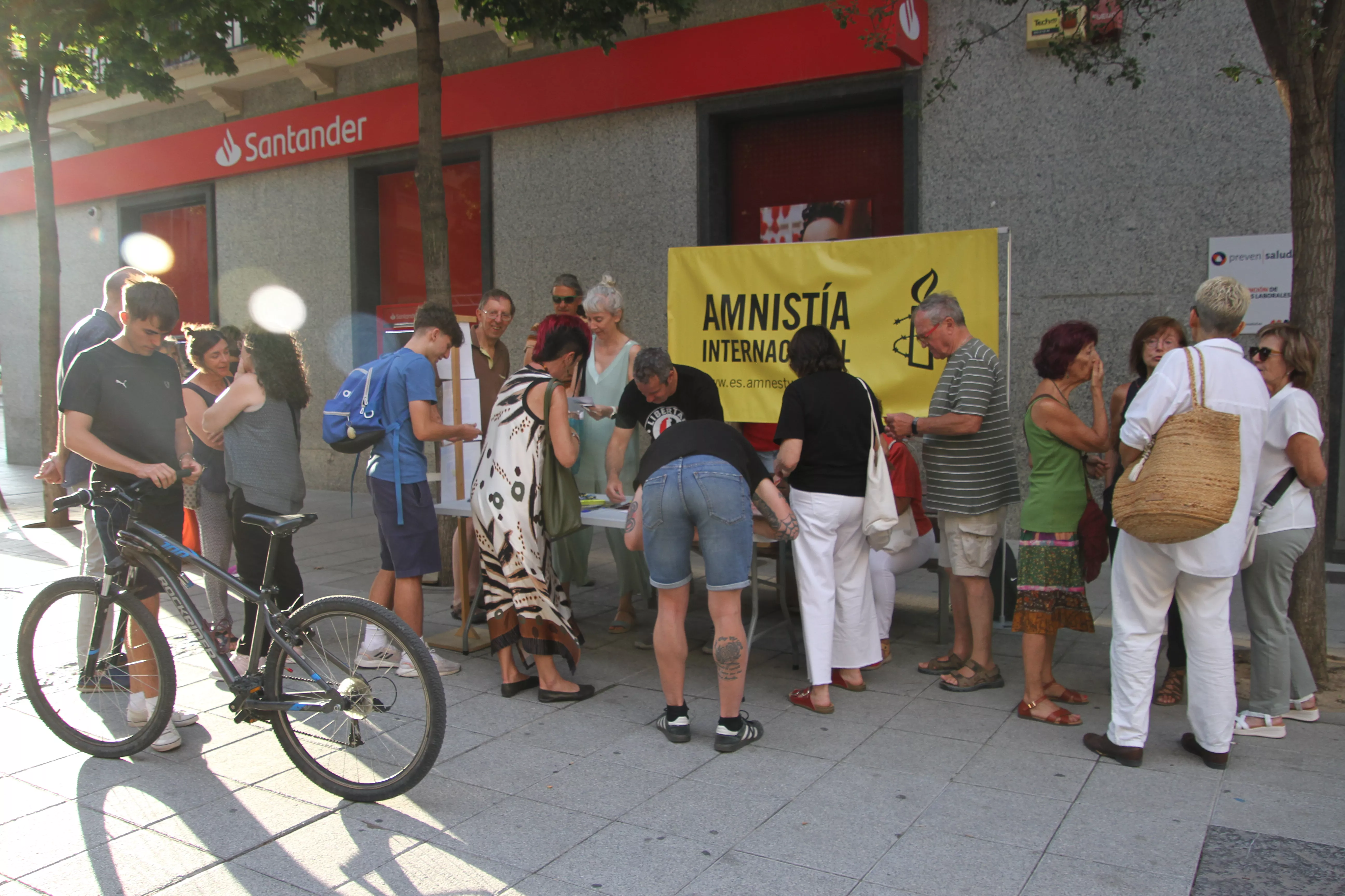 Acción solidaria con los 6 de Zaragoza en Huesca. Foto Carlos Neofato
