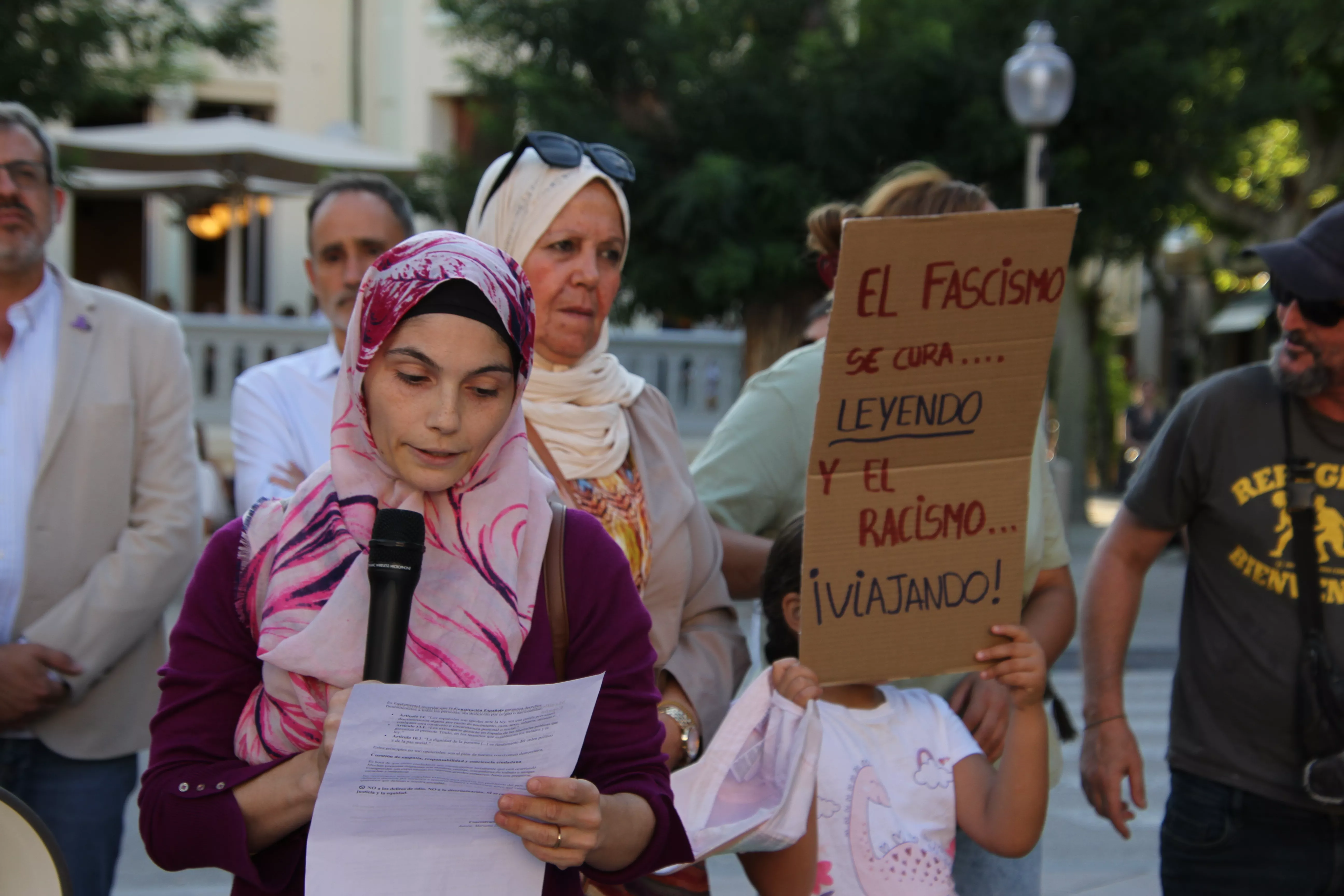 Concentración contra el racismo celebrada en Huesca. Foto Carlos Neofato