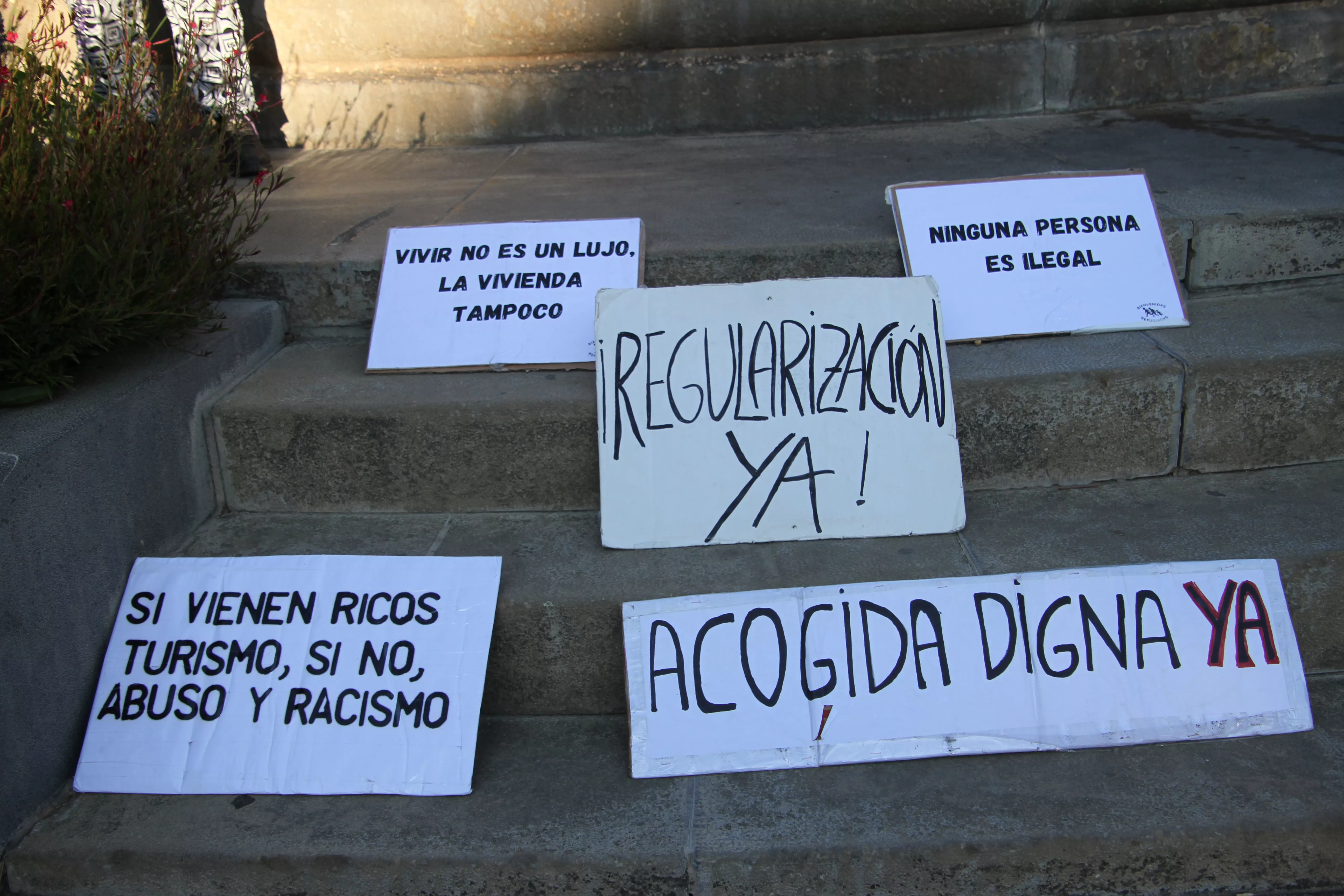 Concentración contra el racismo celebrada en Huesca. Foto Carlos Neofato