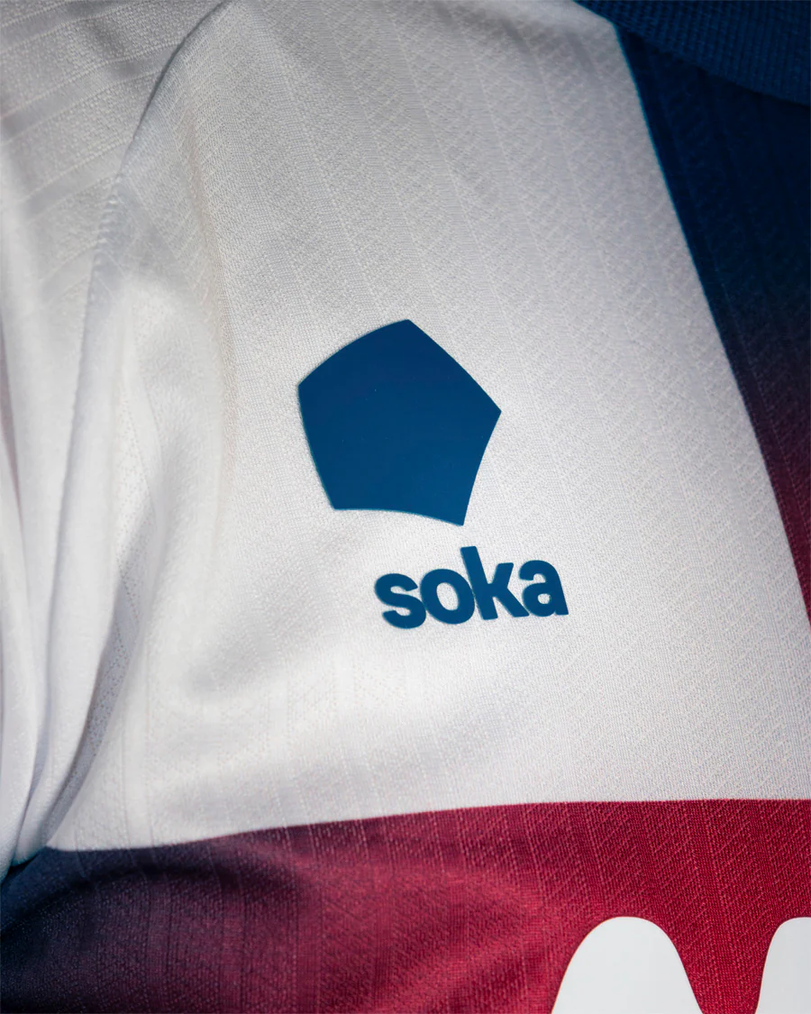 Segunda equipación SD Huesca.