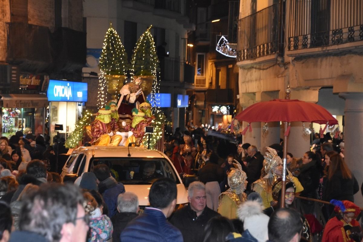 Imágenes de la Cabalgata de Reyes de Monzón