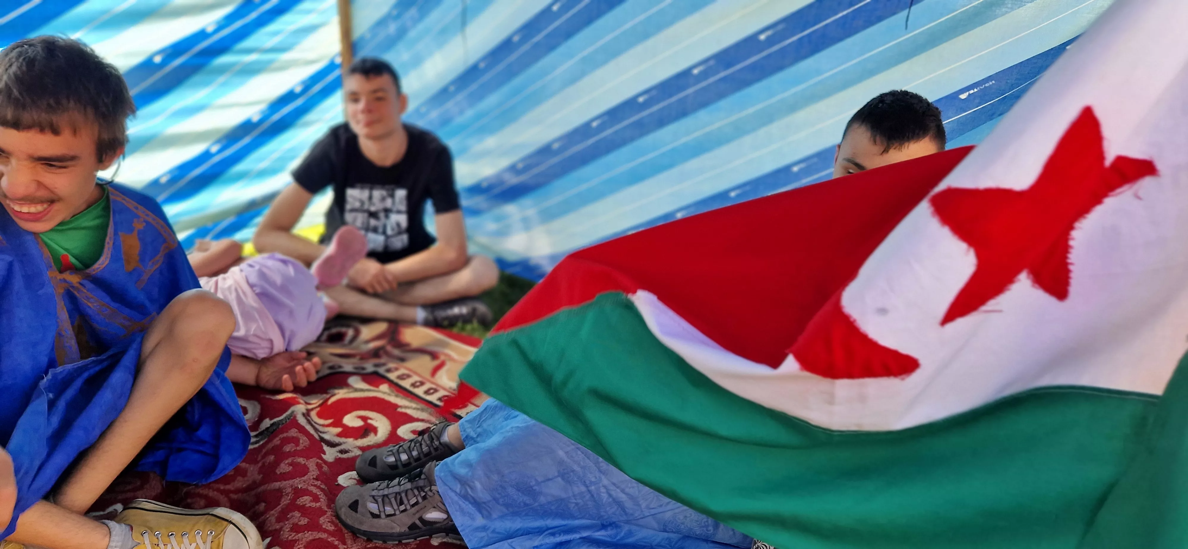 Fiesta celebrada en Aspace Huesca con los niños saharauis. Foto Myriam Martínez