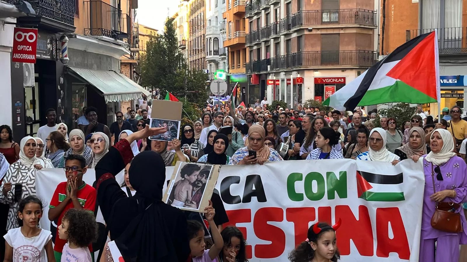 Manifestación en Huesca en solidaridad con Palestina. Foto Mercedes Manterola
