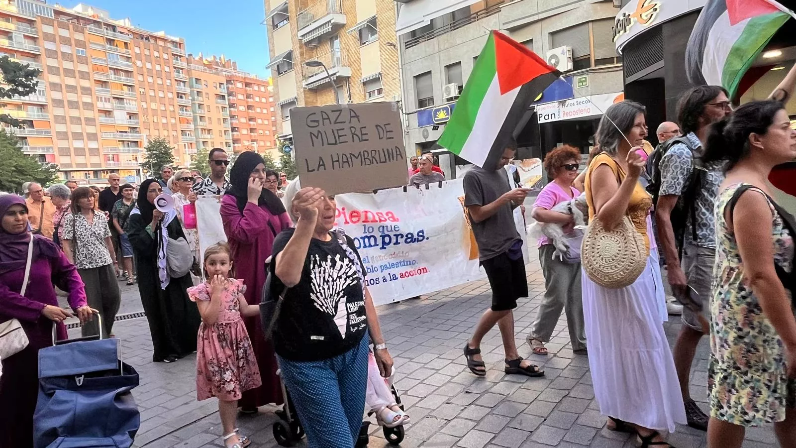 Manifestación en Huesca en solidaridad con Palestina. Foto Mercedes Manterola
