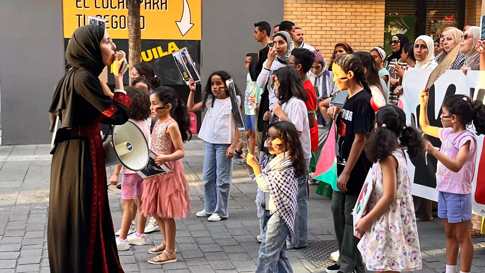 Manifestación en Huesca en solidaridad con Palestina. Foto Mercedes Manterola