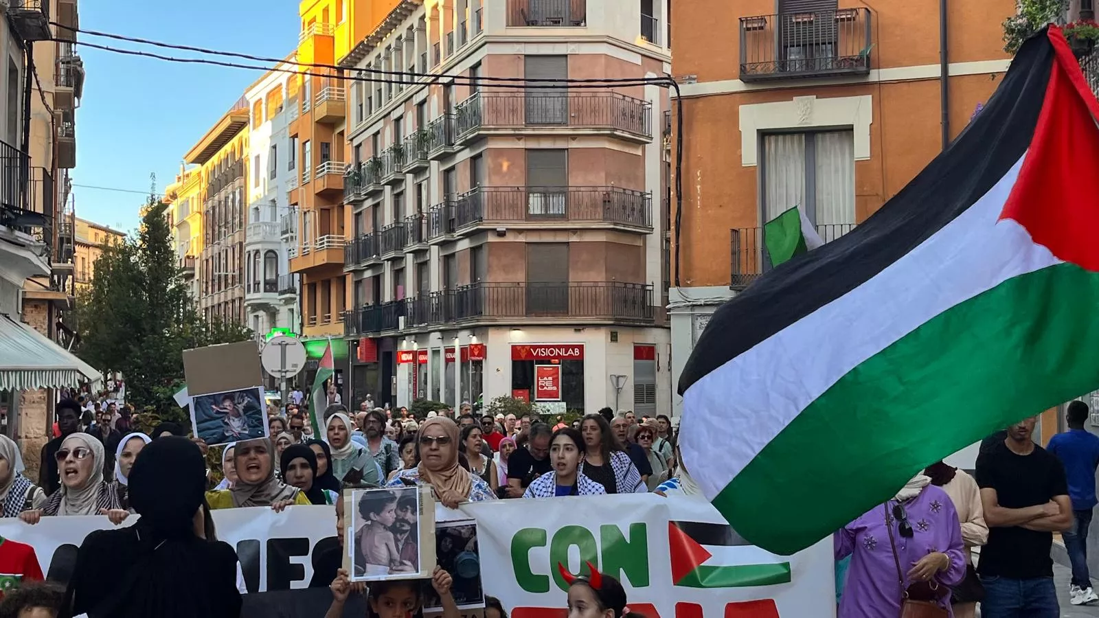 Manifestación en Huesca en solidaridad con Palestina. Foto Mercedes Manterola