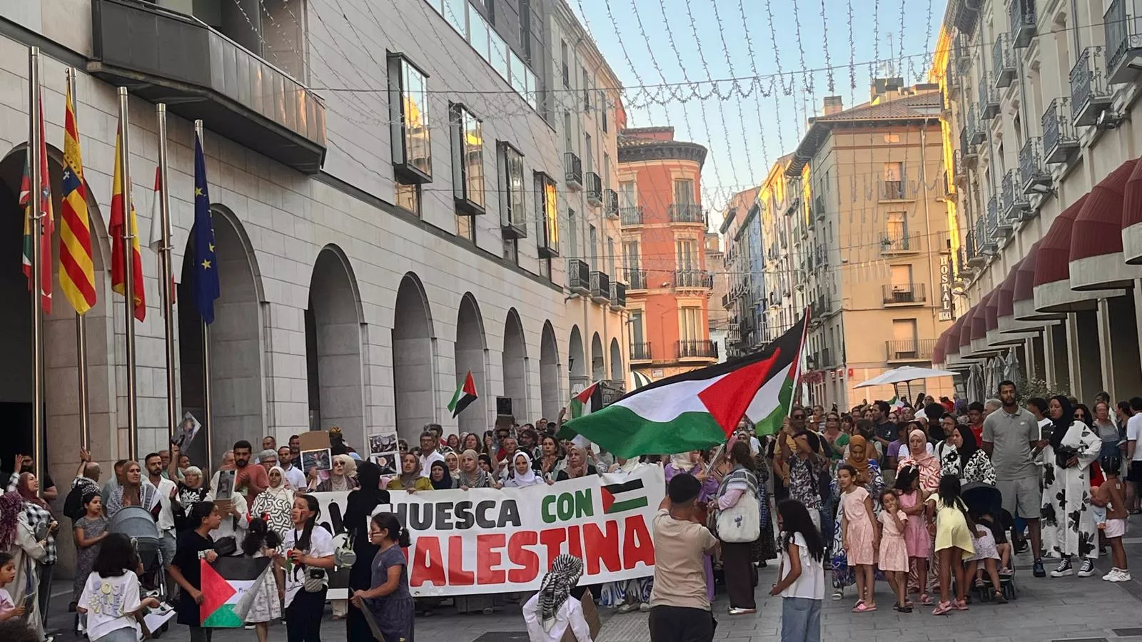Manifestación en Huesca en solidaridad con Palestina. Foto Mercedes Manterola