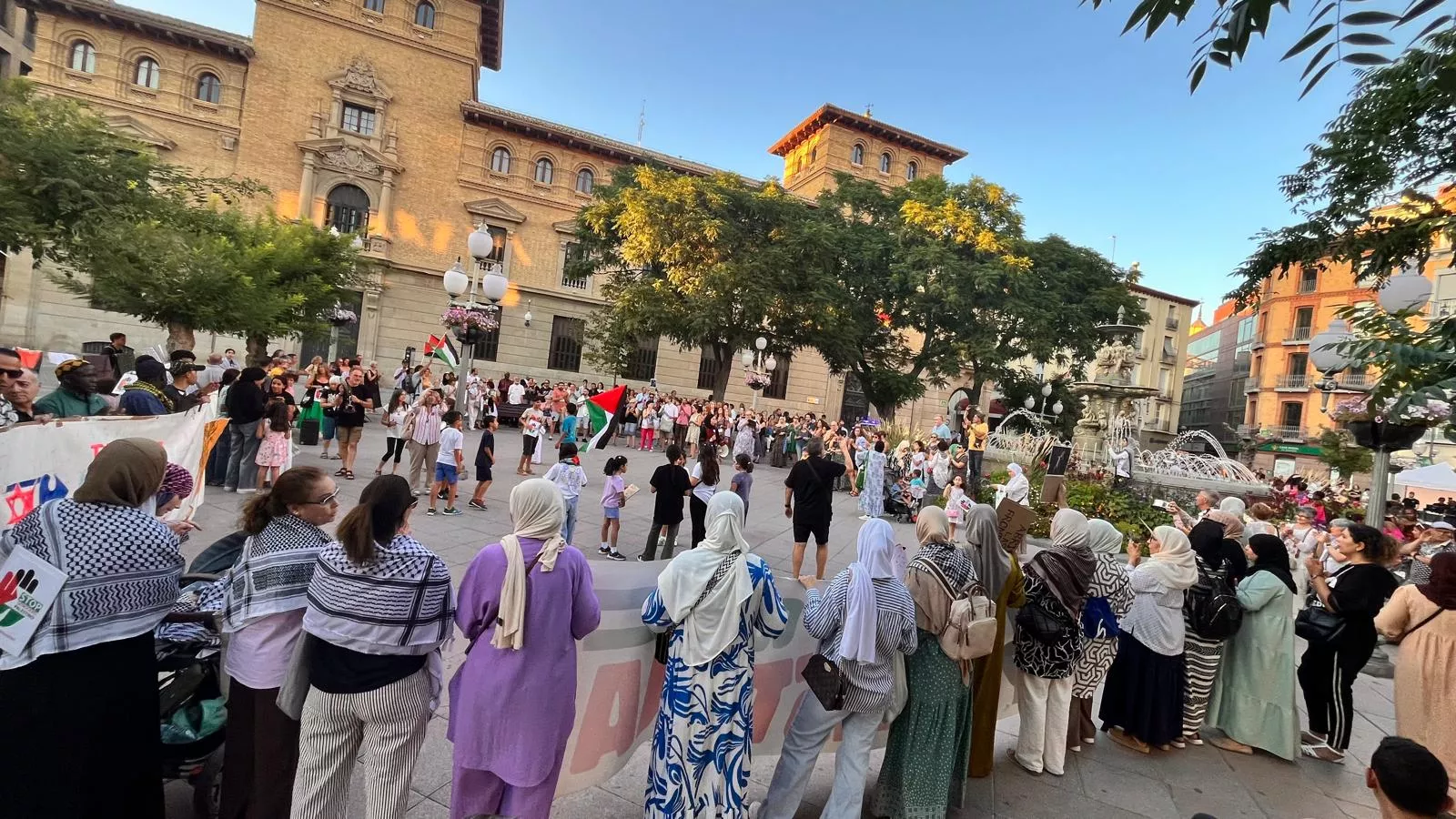 Manifestación en Huesca en solidaridad con Palestina. Foto Mercedes Manterola