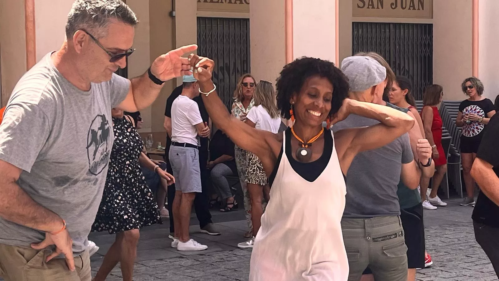 Oscaswing en la plaza López Allué. Foto Mercedes Manterola