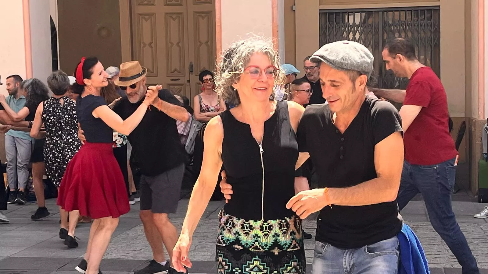 Oscaswing en la plaza López Allué. Foto Mercedes Manterola