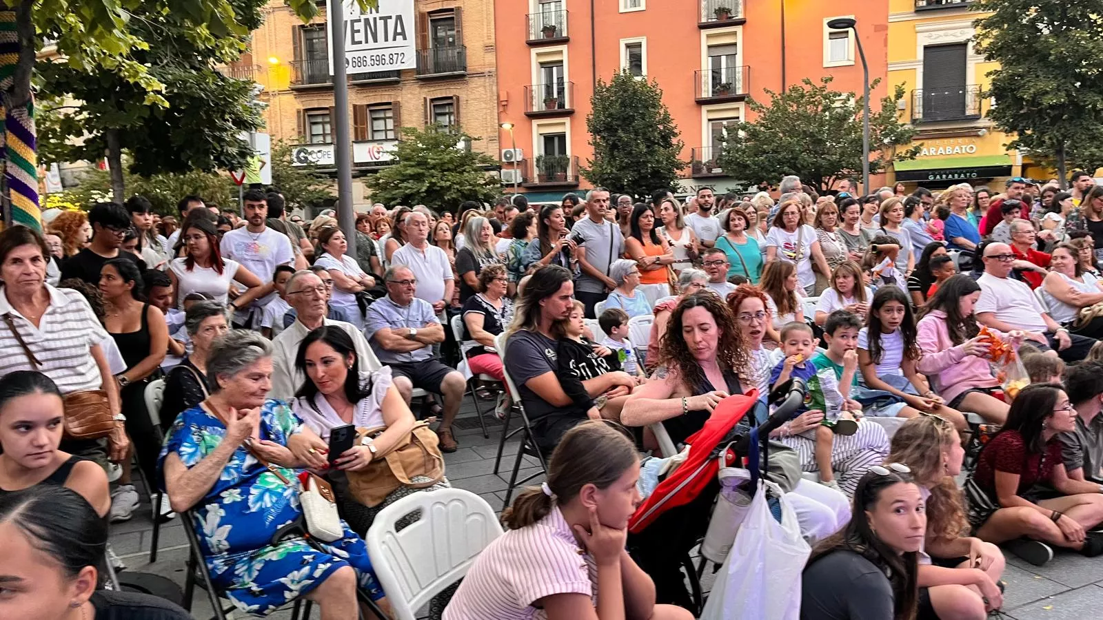 Espectáculo L’Avalot en el prelaurentis de Huesca. Foto Mercedes Manterola