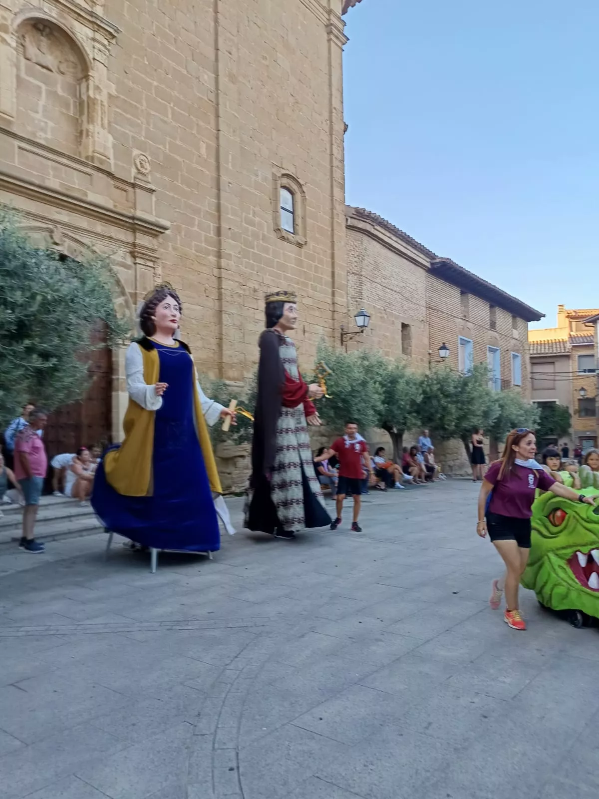 Segundo Encuentro de GIgantes de Adahuesca.