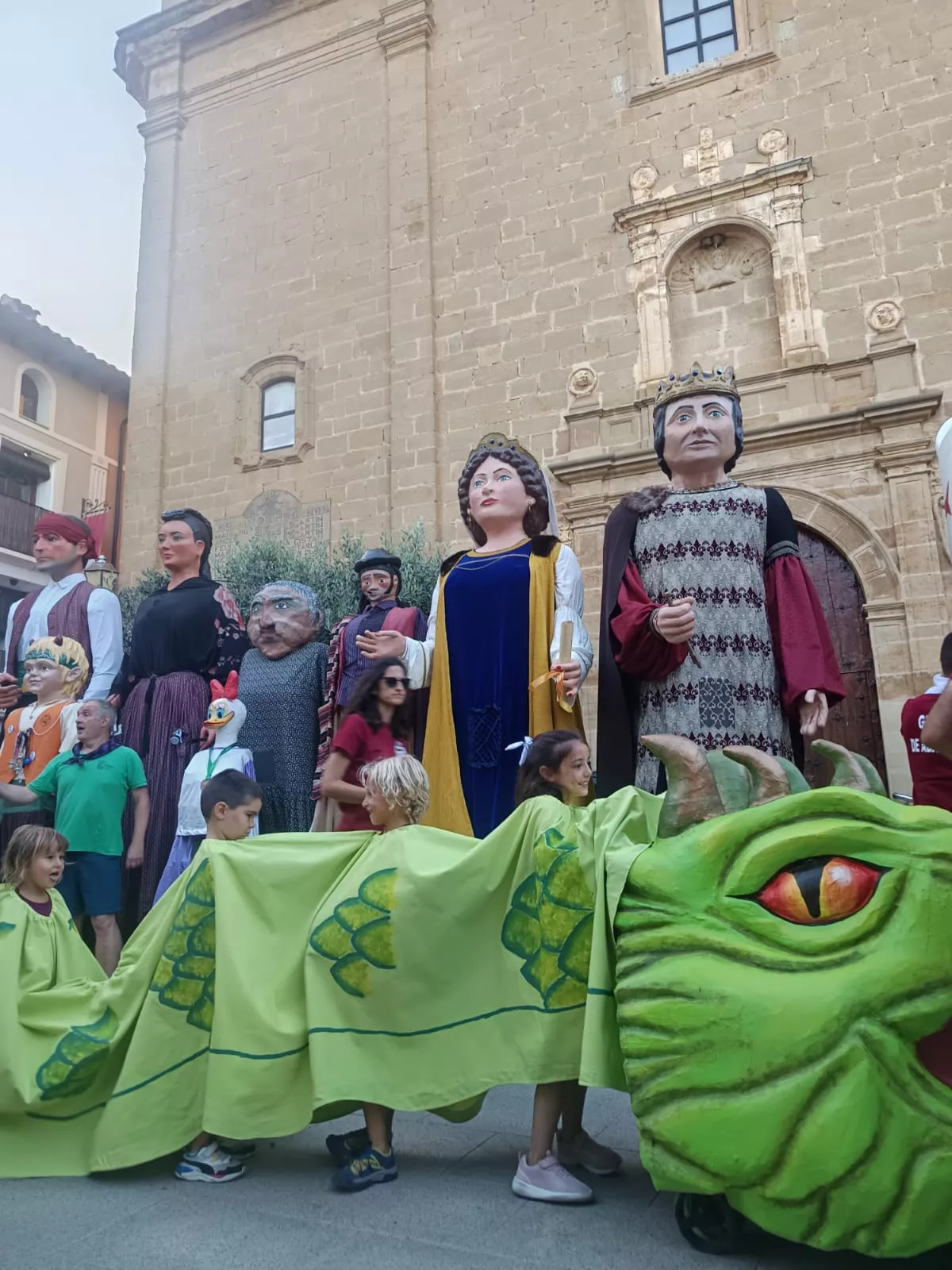 Segundo Encuentro de GIgantes de Adahuesca.