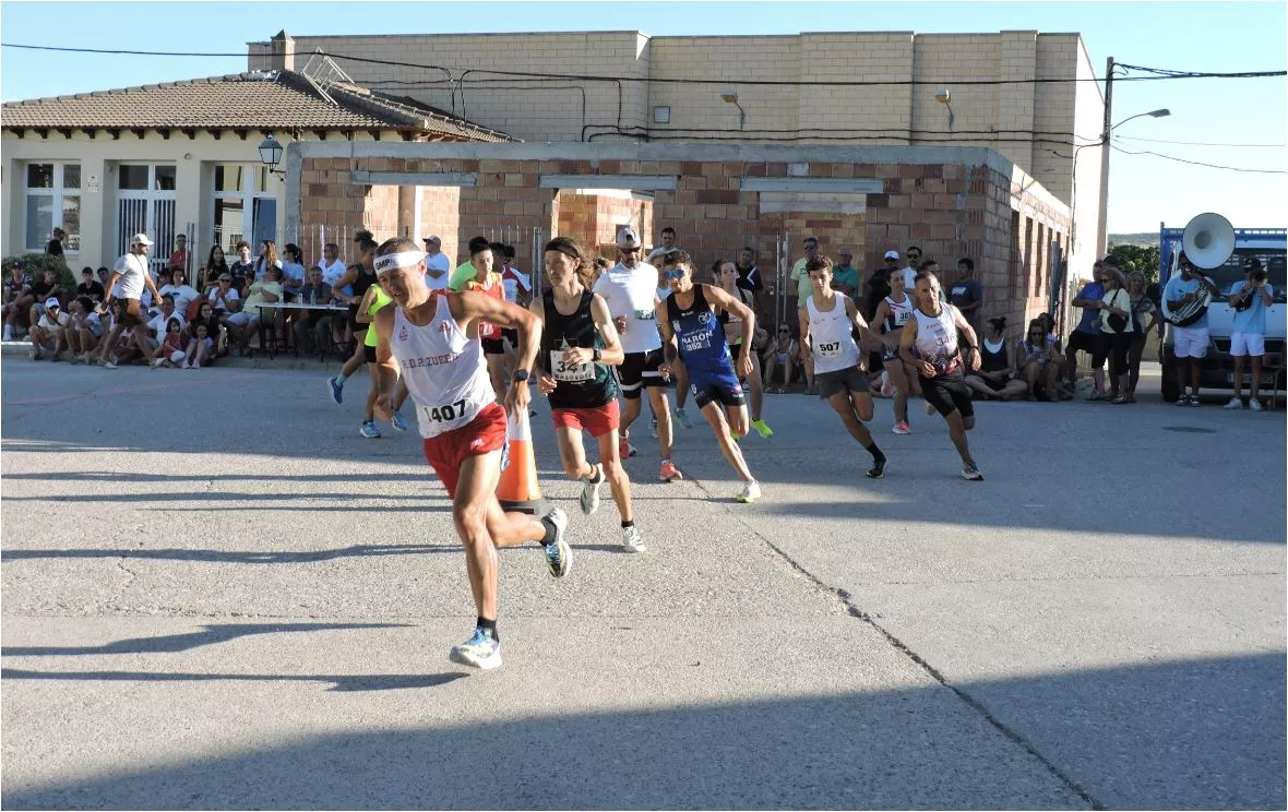 Castejón de Monegros. Salida de la carrera Absoluta