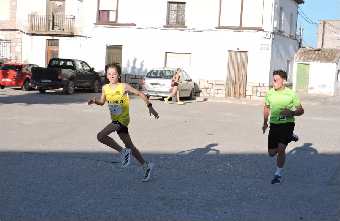 Castejón de Monegros. Eric Vicente y Jorge Lorente disputando una prima