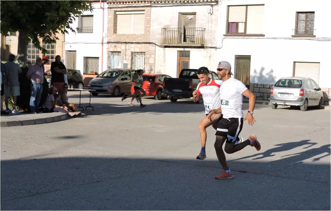 Castejón de Monegros. Toni Santiesteban y Neuronine Negazzi disputando una prima