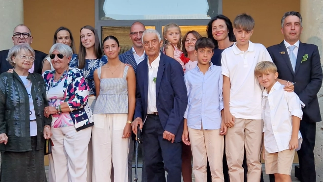 Entrega de la Parrilla de Oro a la Huerta Barbereta. Foto Myriam Martínez Entrega de la Parrilla de Oro a la Huerta Barbereta. Foto Myriam Martínez