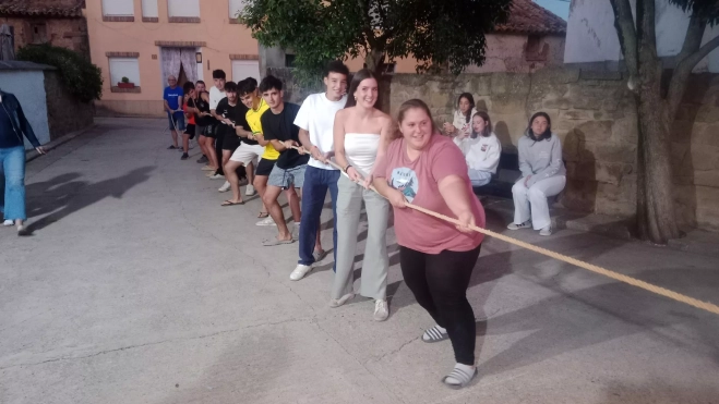 juegos en Aguas, tiro de soga, diario de Huesca juegos en Aguas, tiro de soga, diario de Huesca