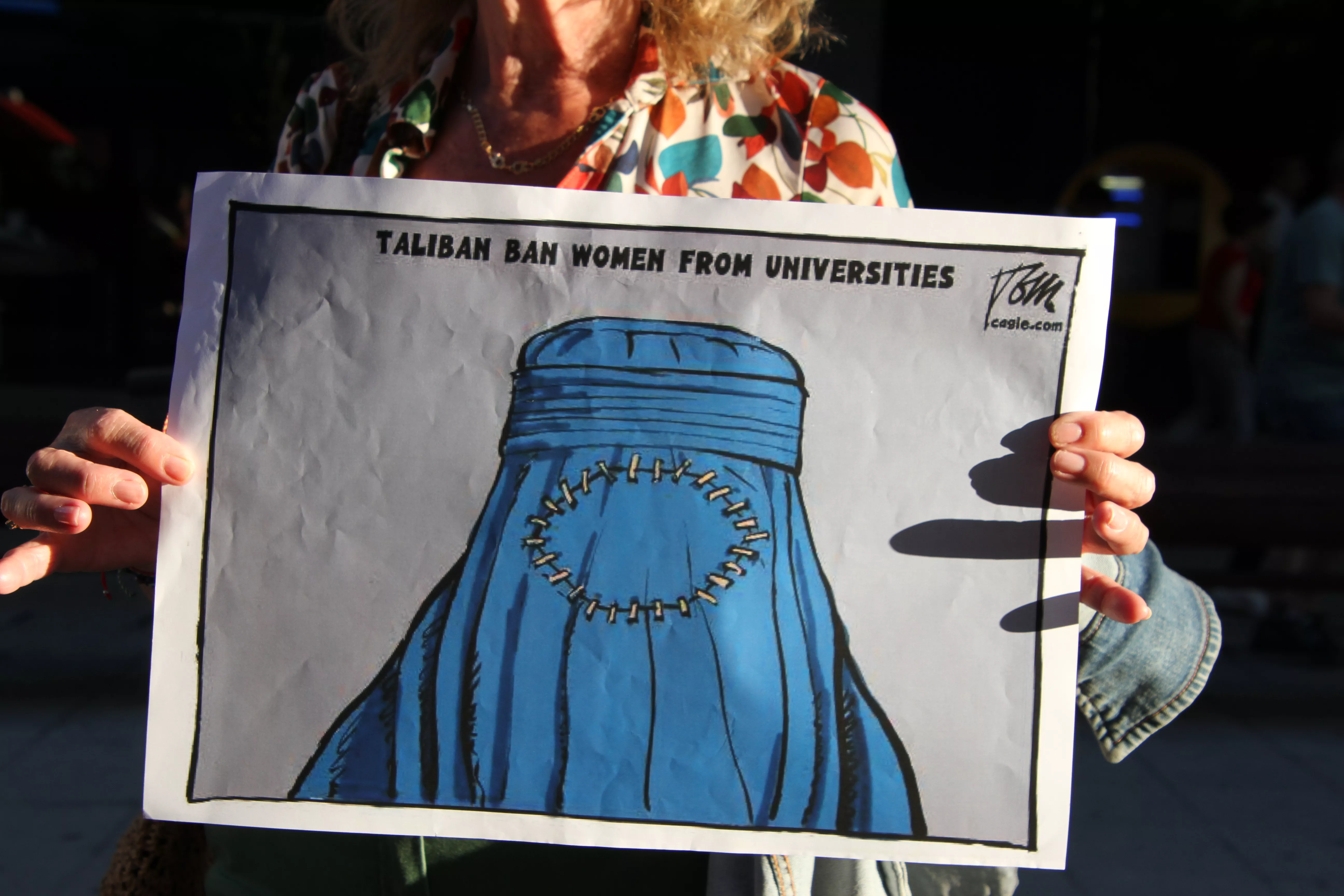 Concentración contra las violencias machistas en Huesca. Foto Carlos Neofato