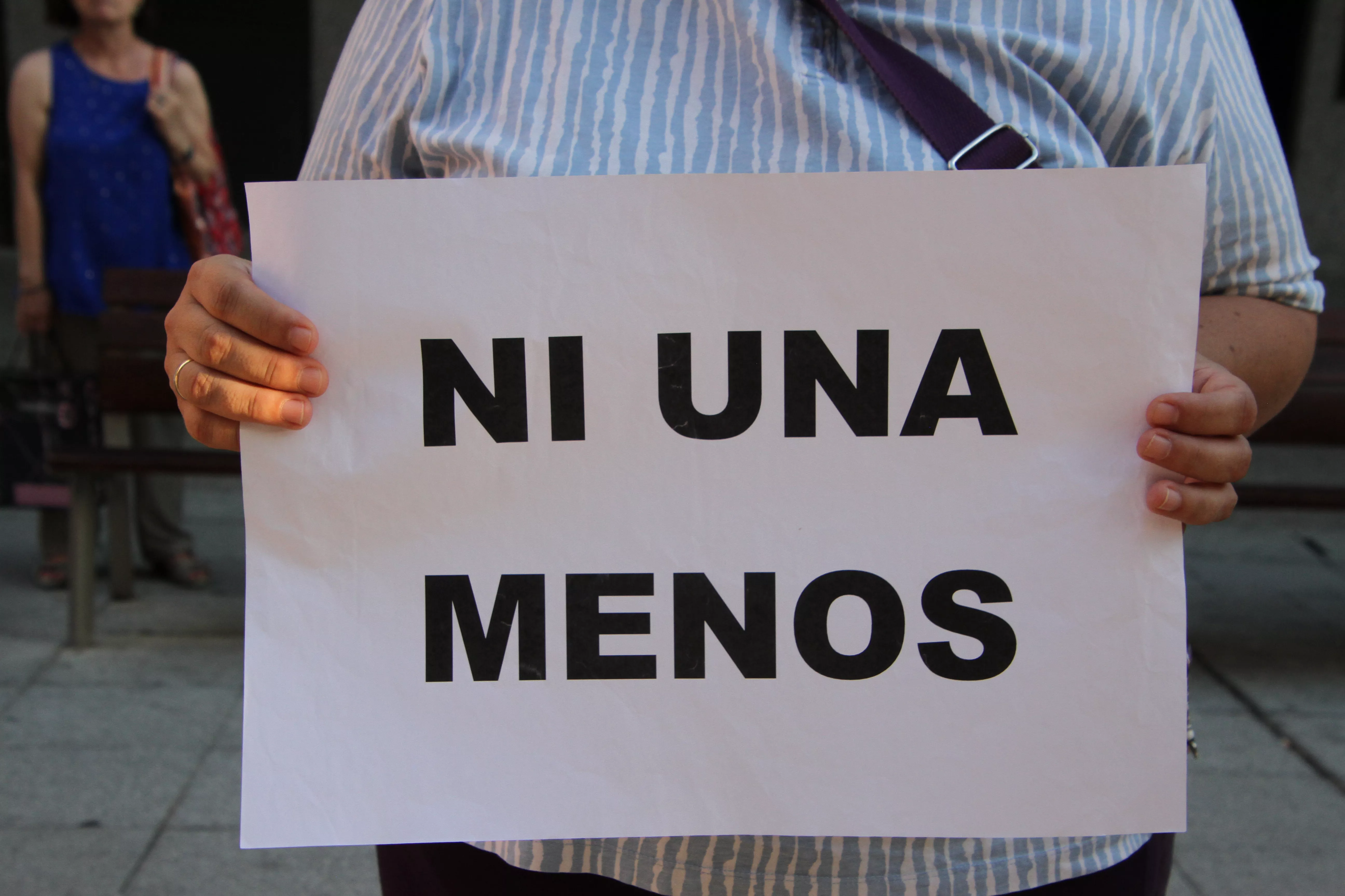 Concentración contra las violencias machistas en Huesca. Foto Carlos Neofato