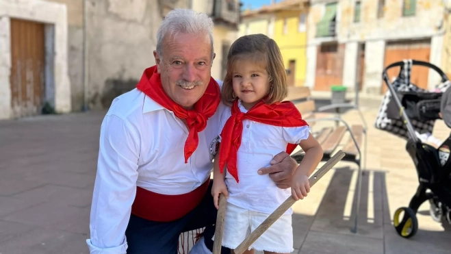 Manuel Campo Vidal con su nieta Luci Manuel Campo Vidal con su nieta Luci