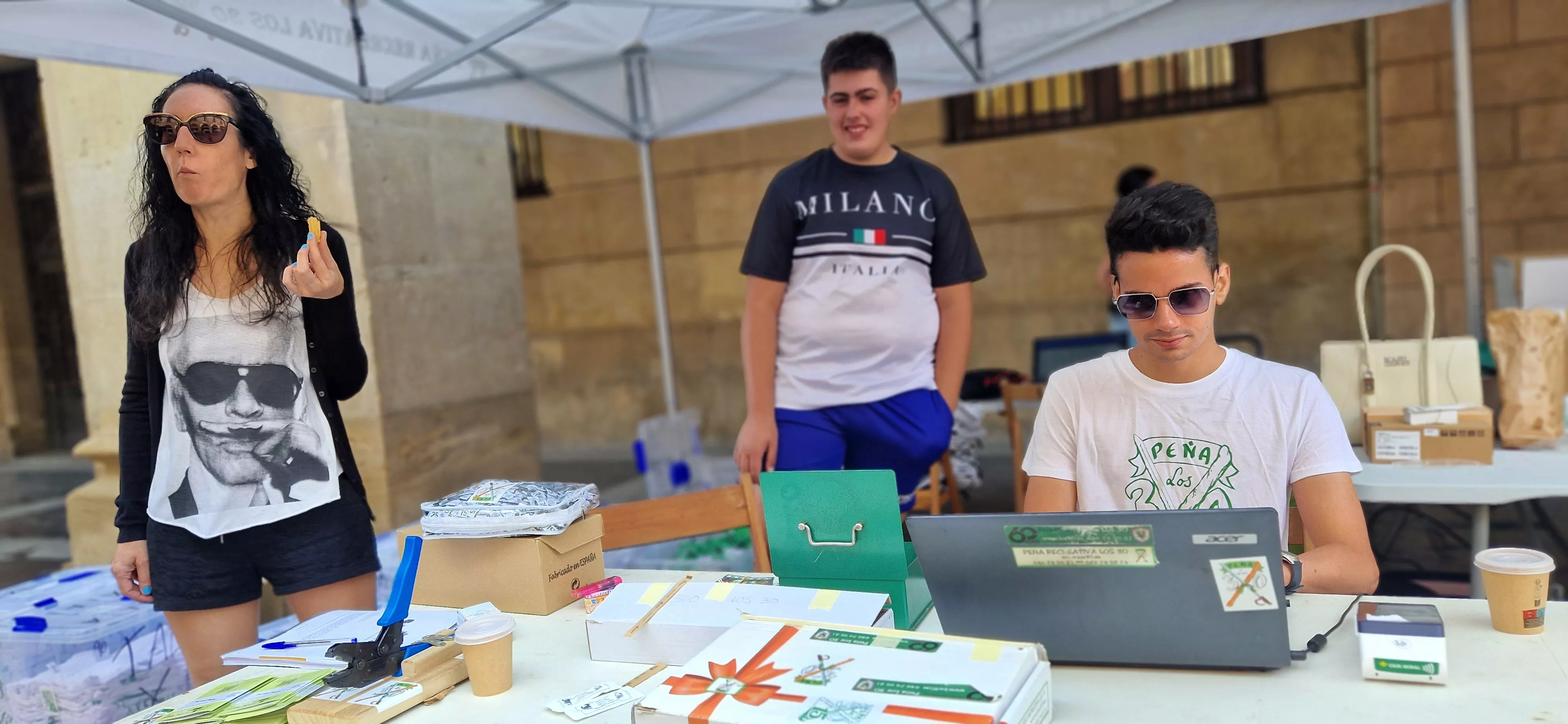 Primeros socios de las peñas para San Lorenzo. Foto Myriam Martínez